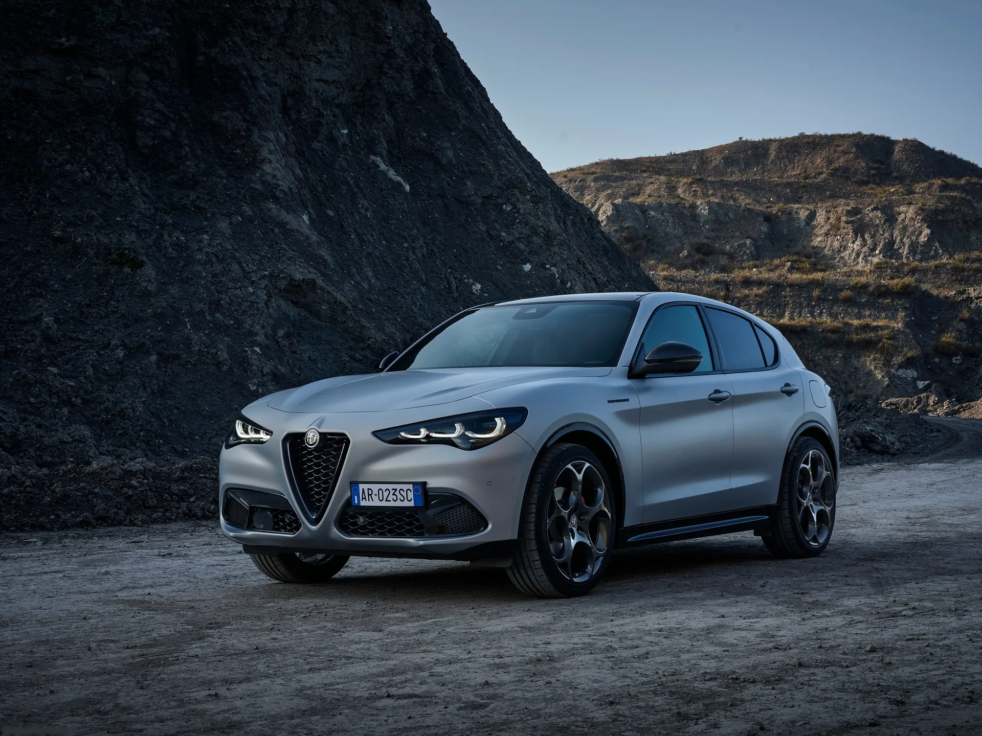 Alfa Romeo Stelvio (2023)