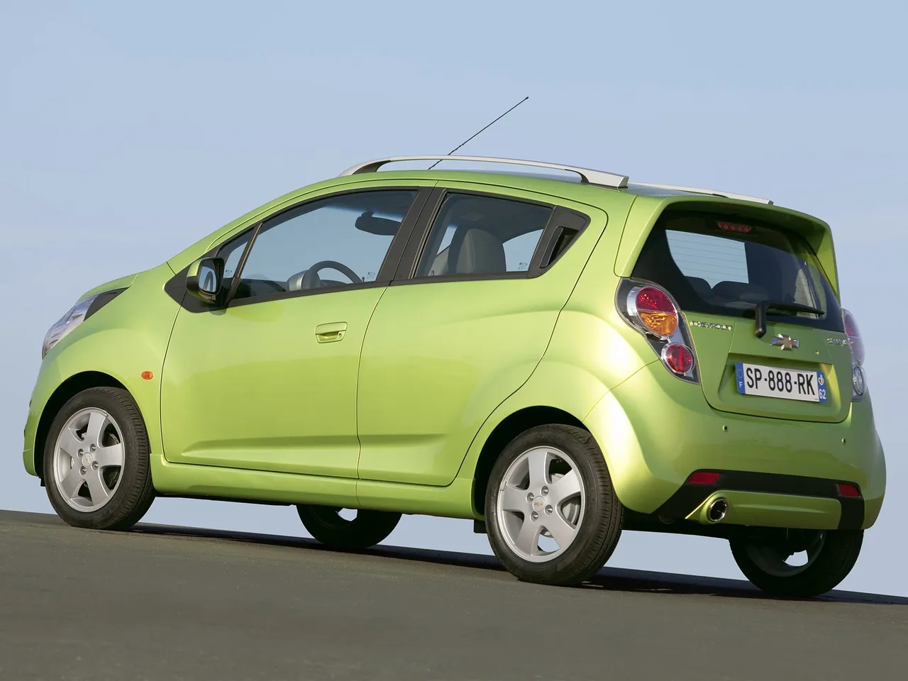 Chevrolet Spark (2010) – zadní tříčtvrteční pohled