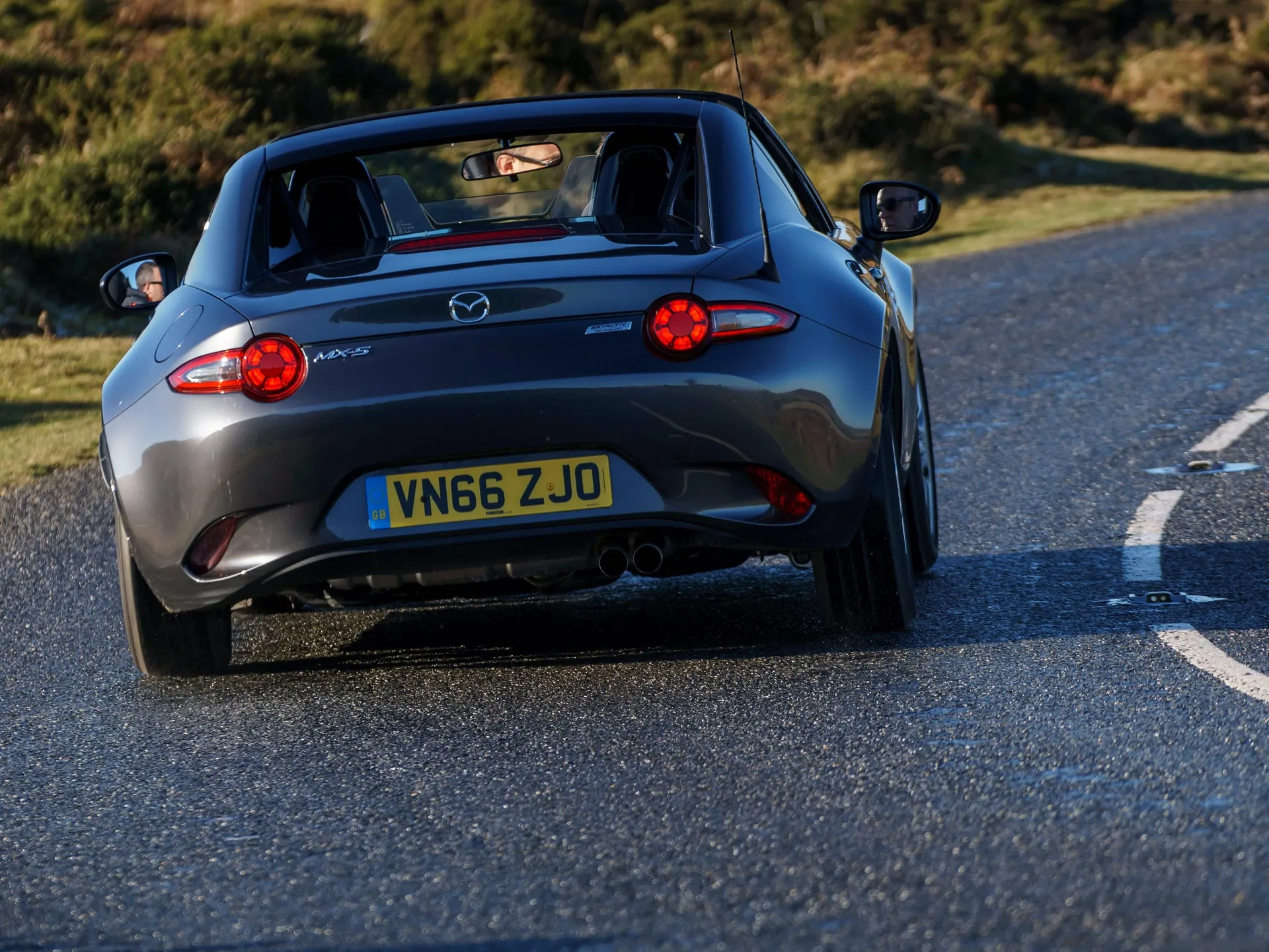 Mazda MX-5 RF [UK] (2017) – zezadu