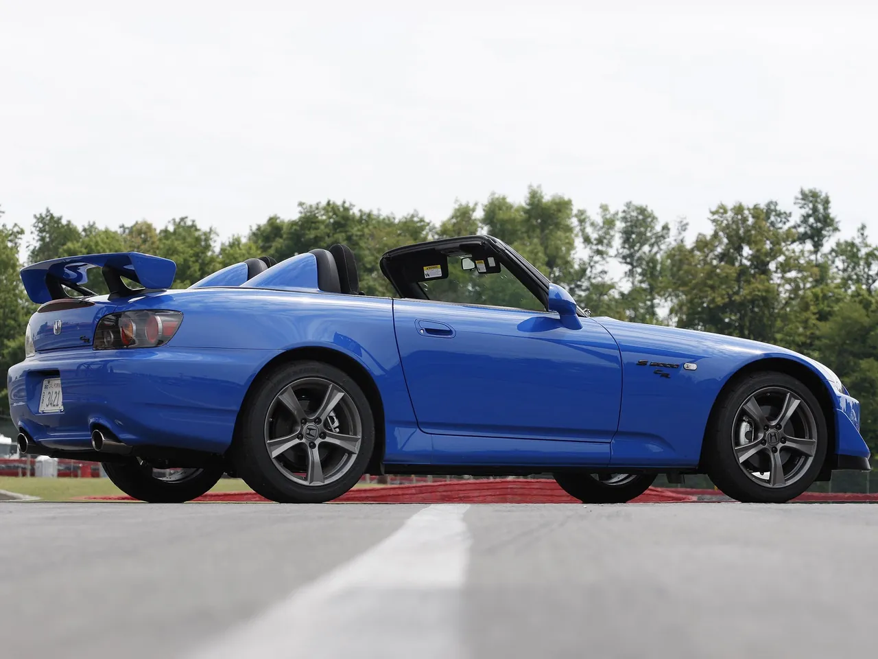 Honda S2000 CR (2008) – zadní tříčtvrteční pohled