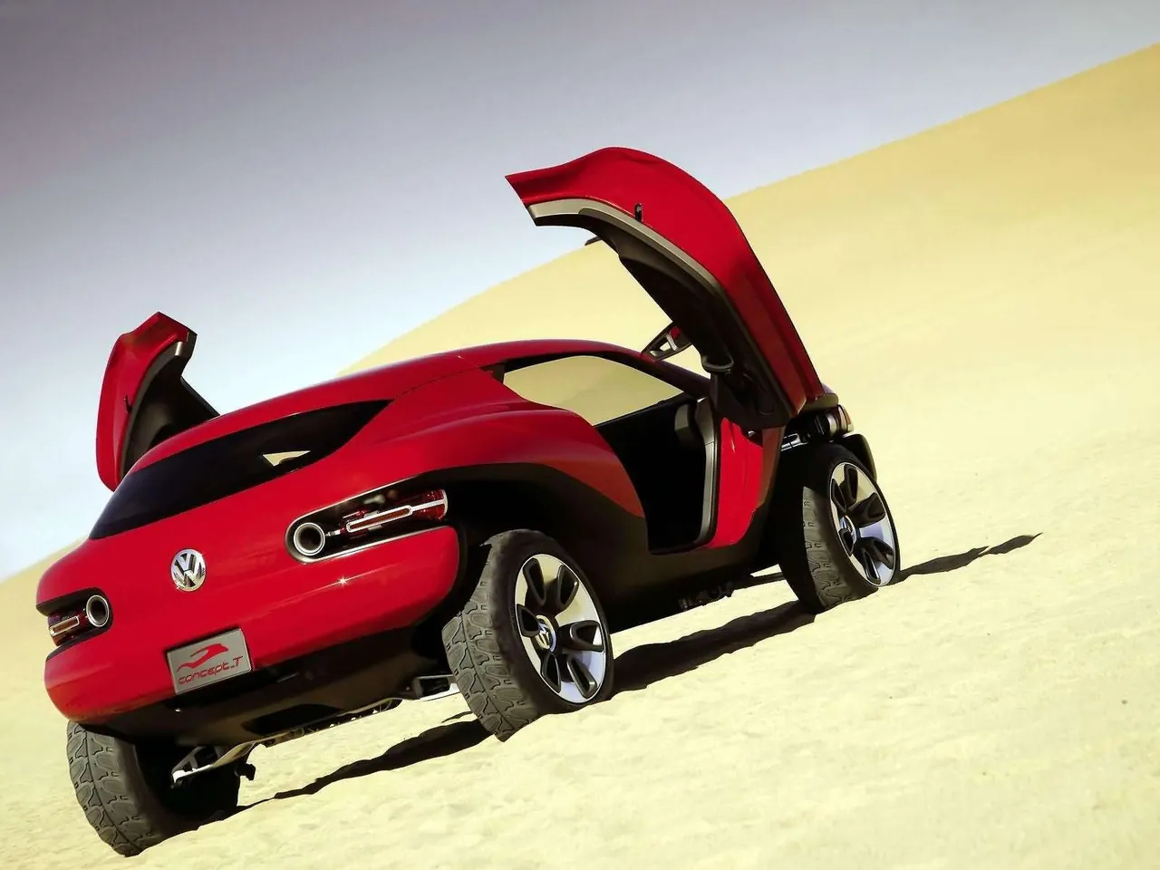 Volkswagen Concept T (2004) – zadní tříčtvrteční pohled