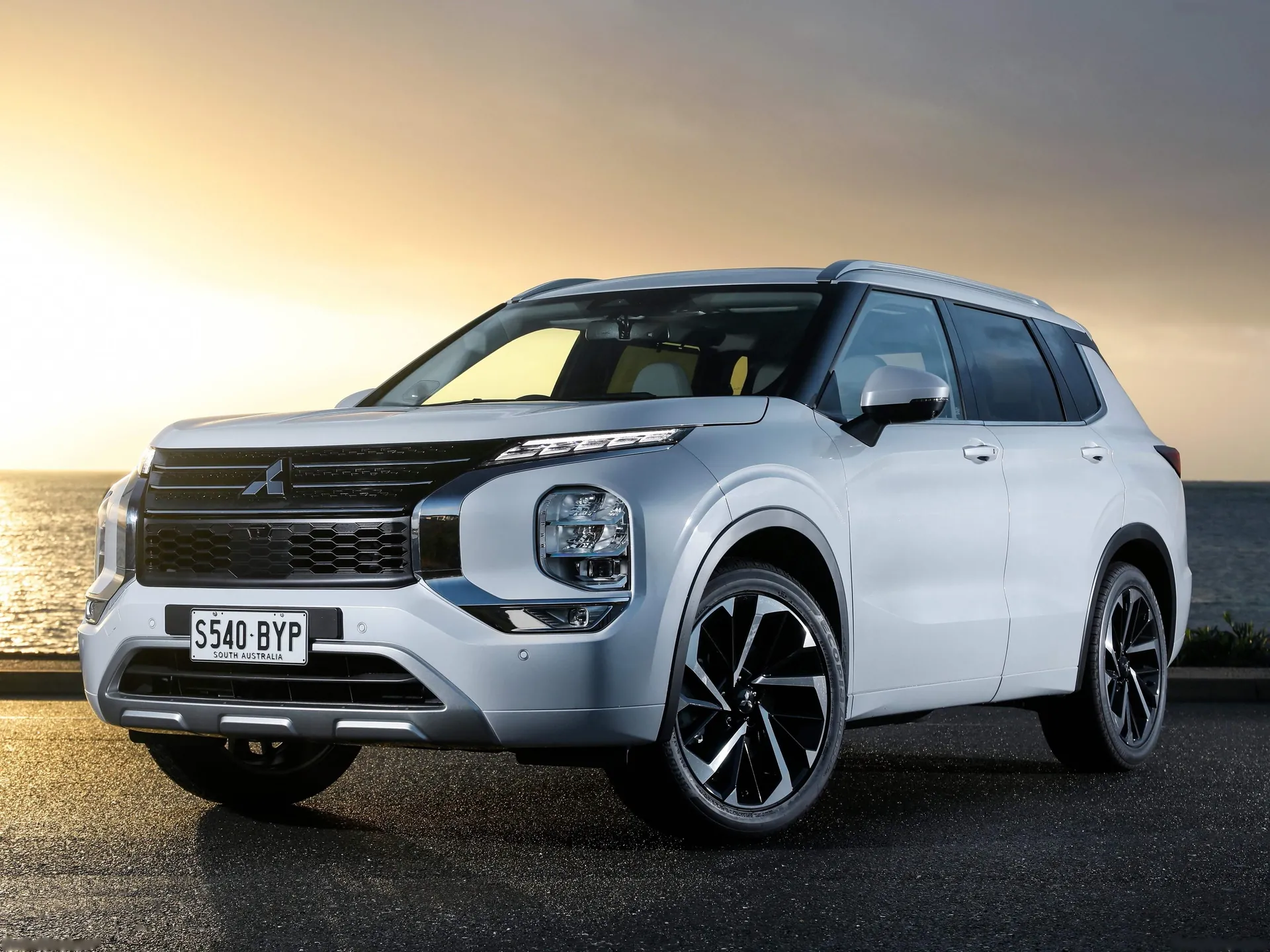 Mitsubishi Outlander [AU] (2022)