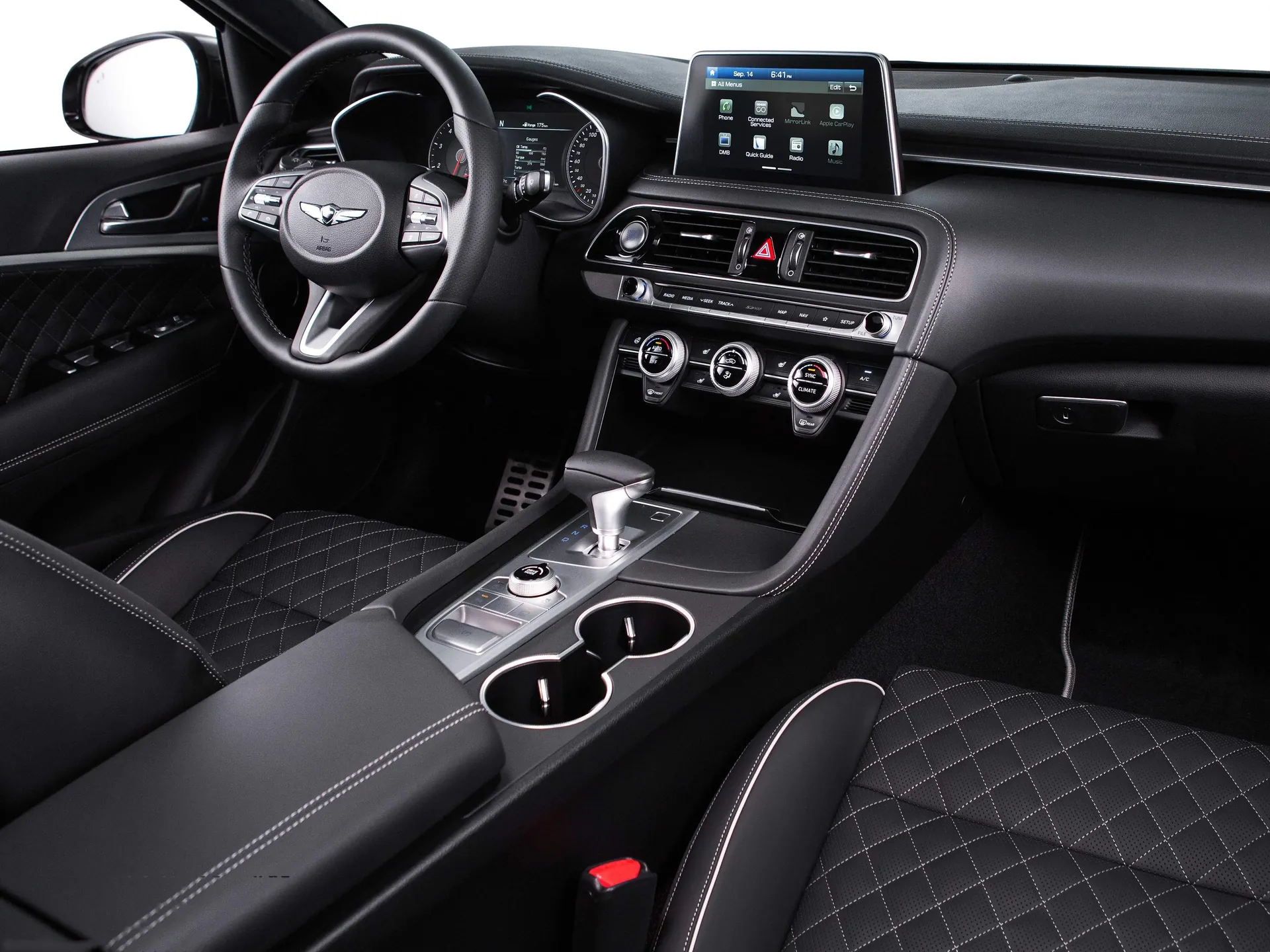 Genesis G70 (2018) – interiér