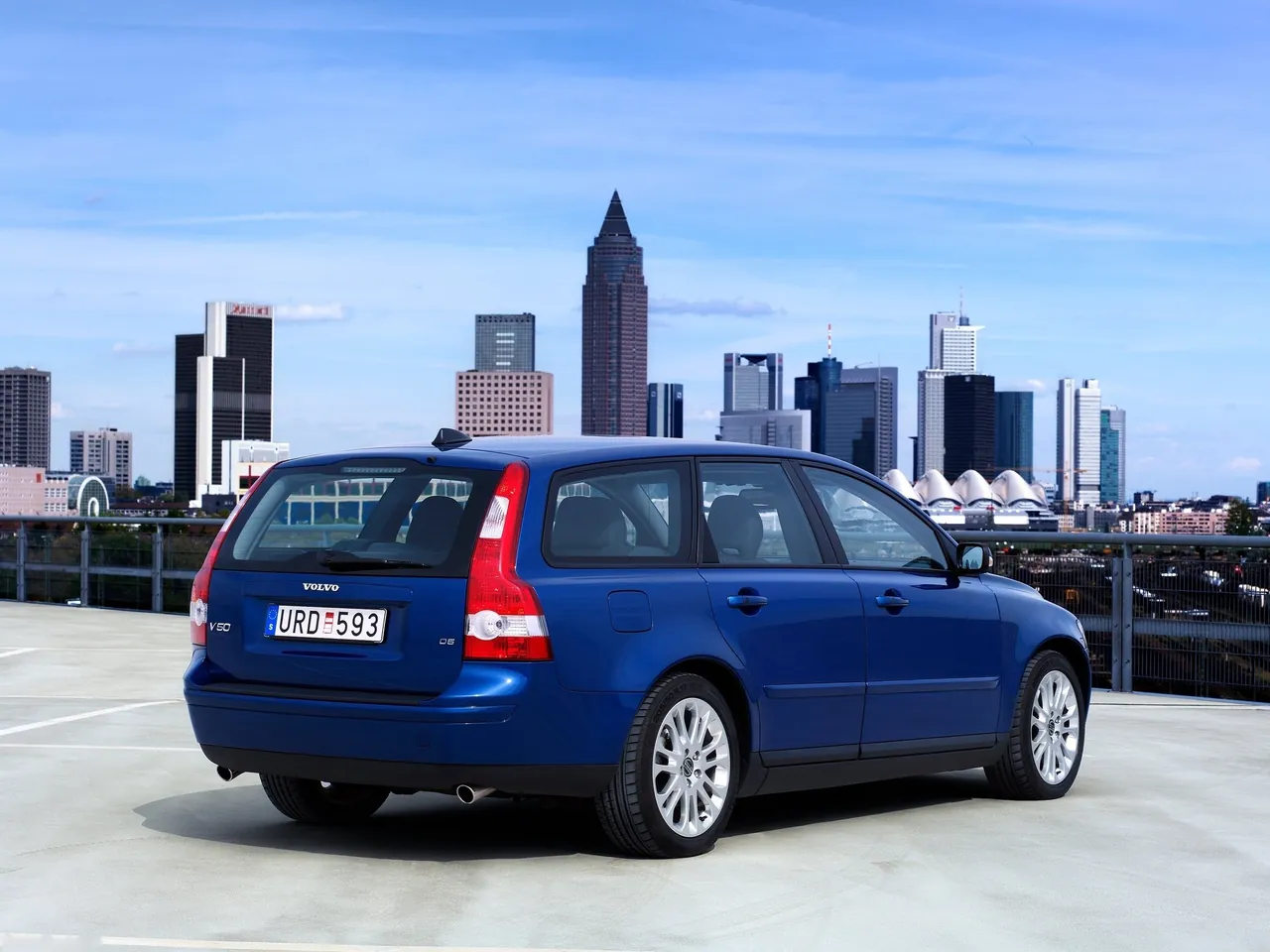 Volvo V50 (2005) – zadní tříčtvrteční pohled