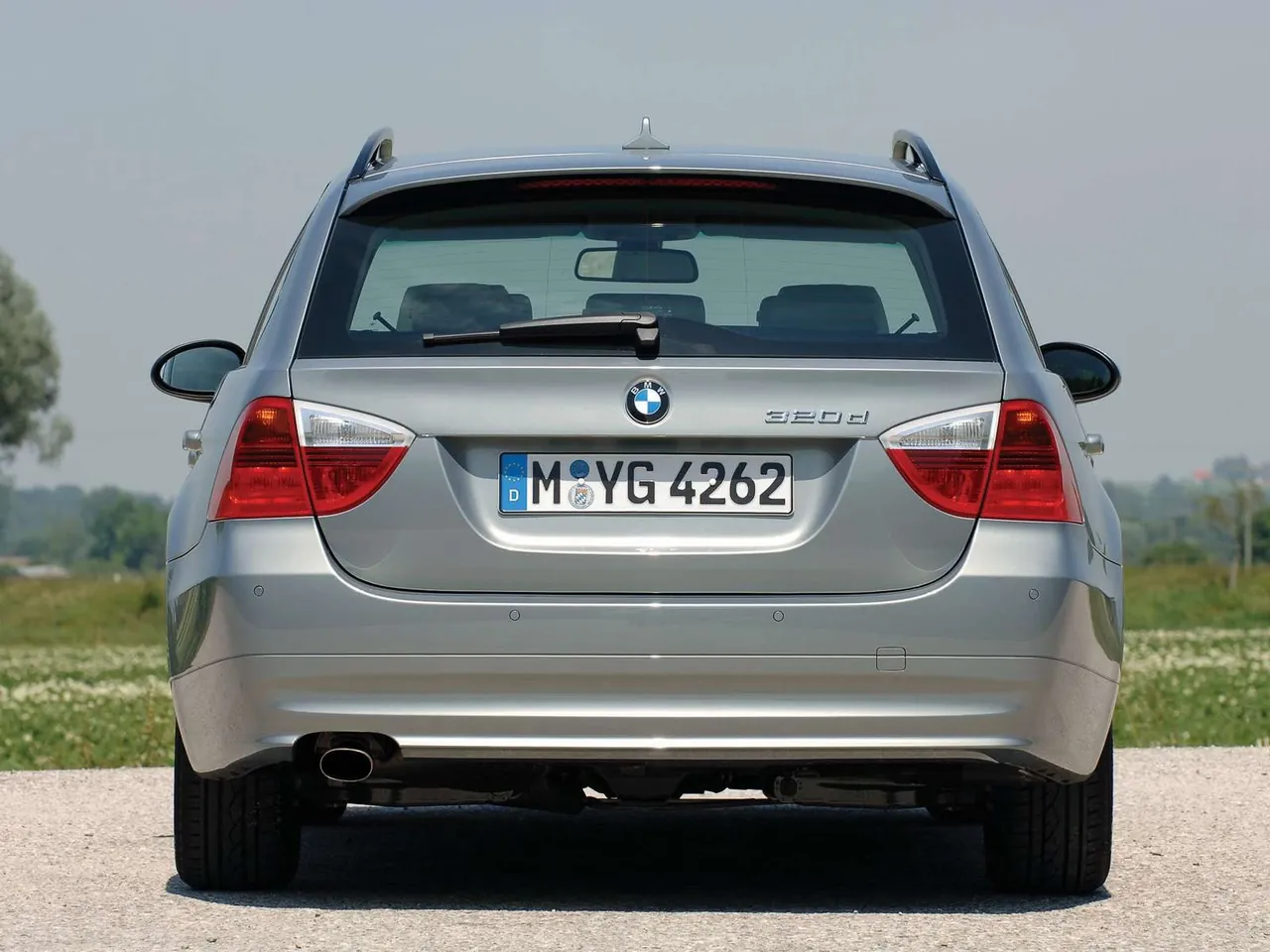 BMW 320d Touring (2006) – zezadu