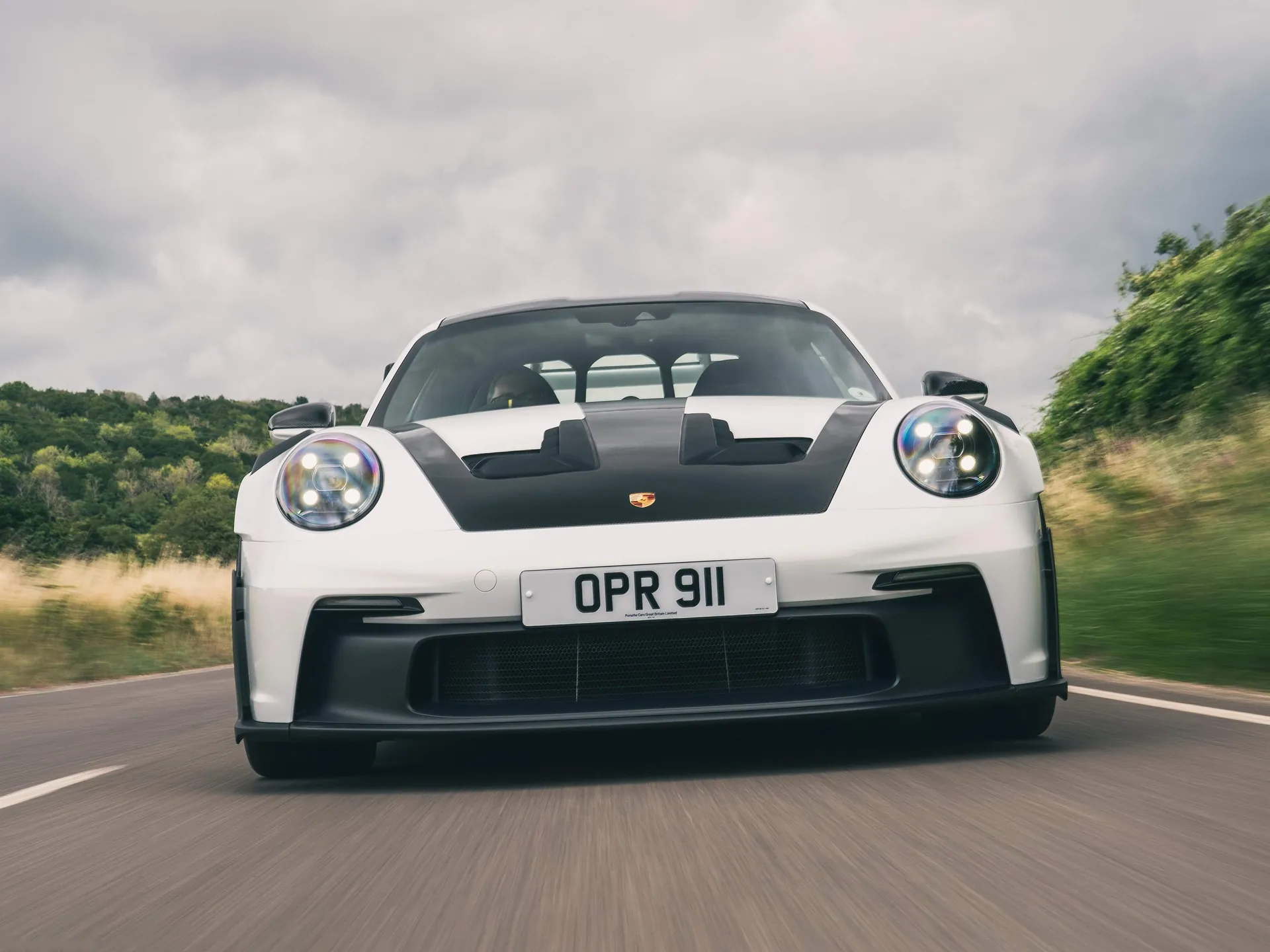 Porsche 911 GT3 RS [UK] (2023) – zepředu