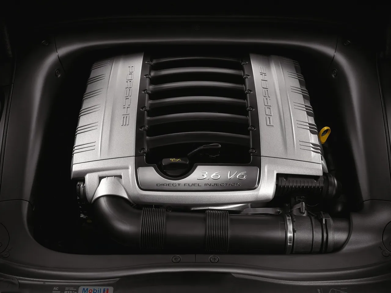 Porsche Cayenne (2008) - Engine Bay