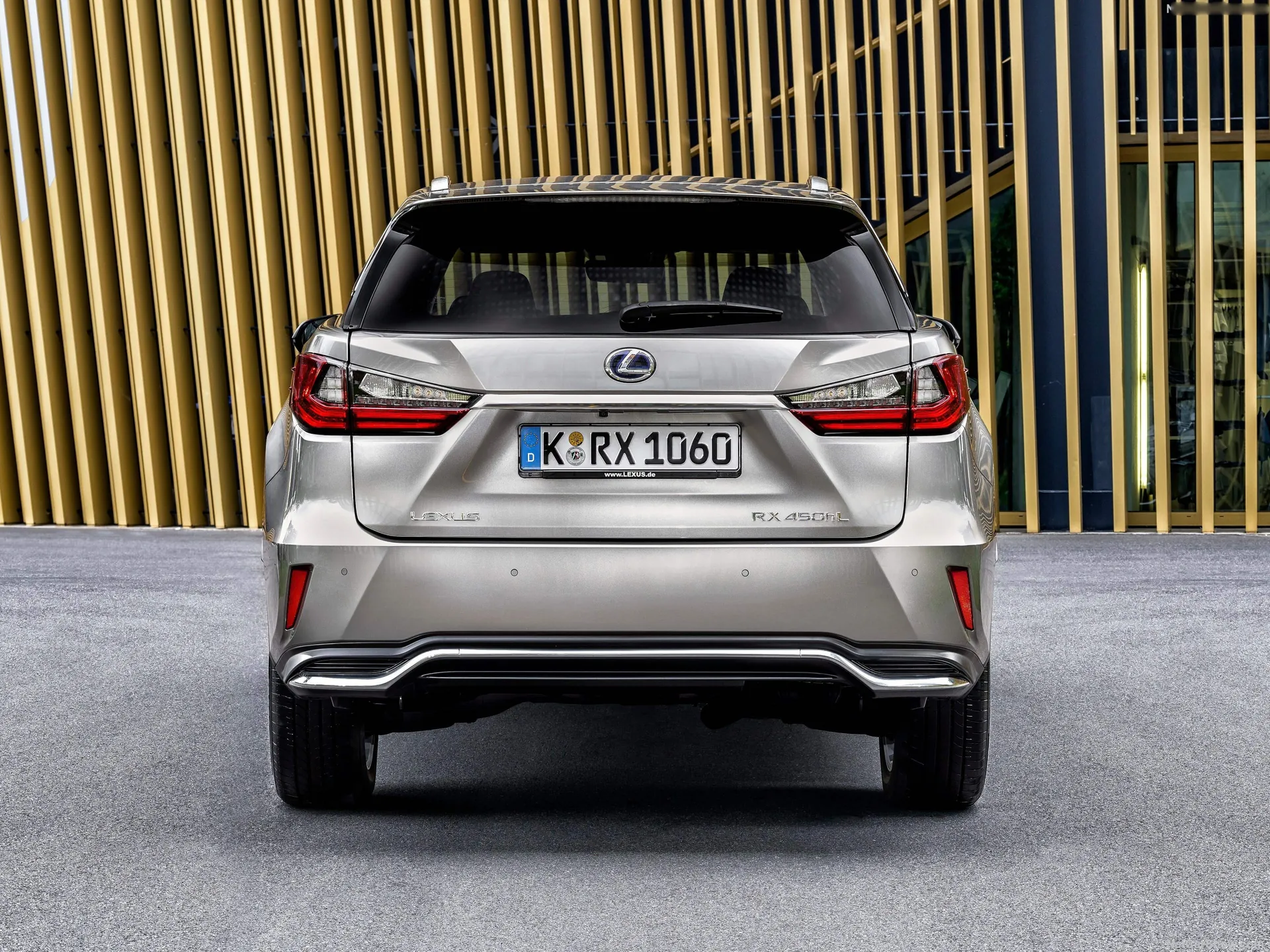 Lexus RX L (2018) – zezadu