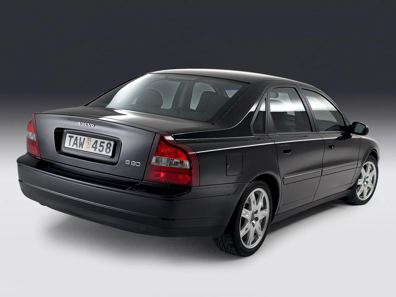 Volvo S80 (2001) – zadní tříčtvrteční pohled