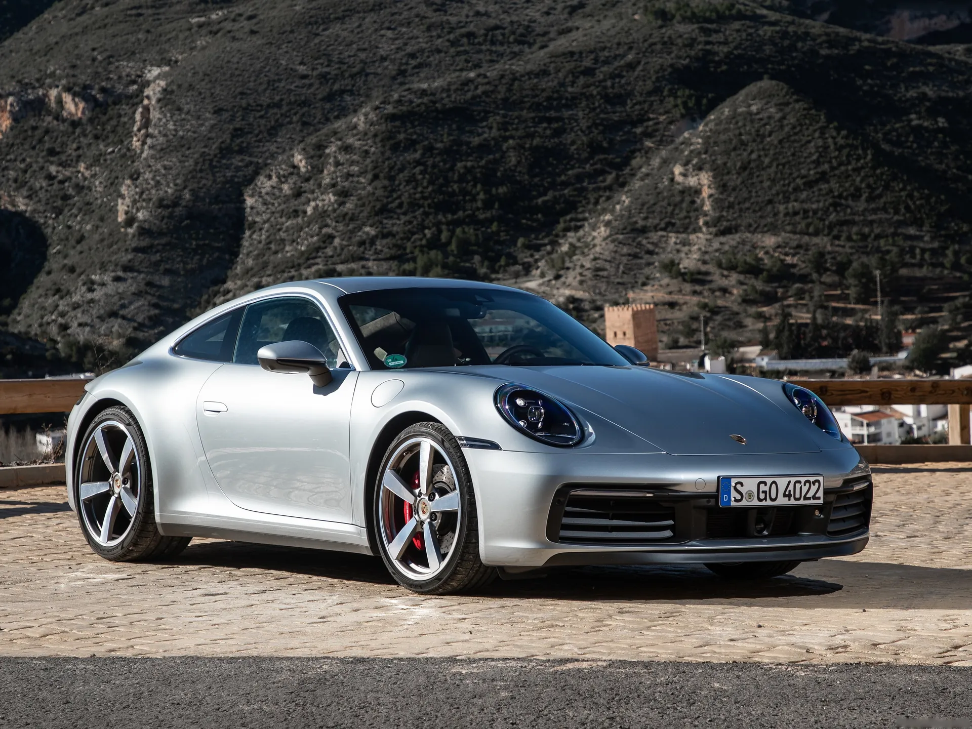Porsche 911 Carrera S (2019)