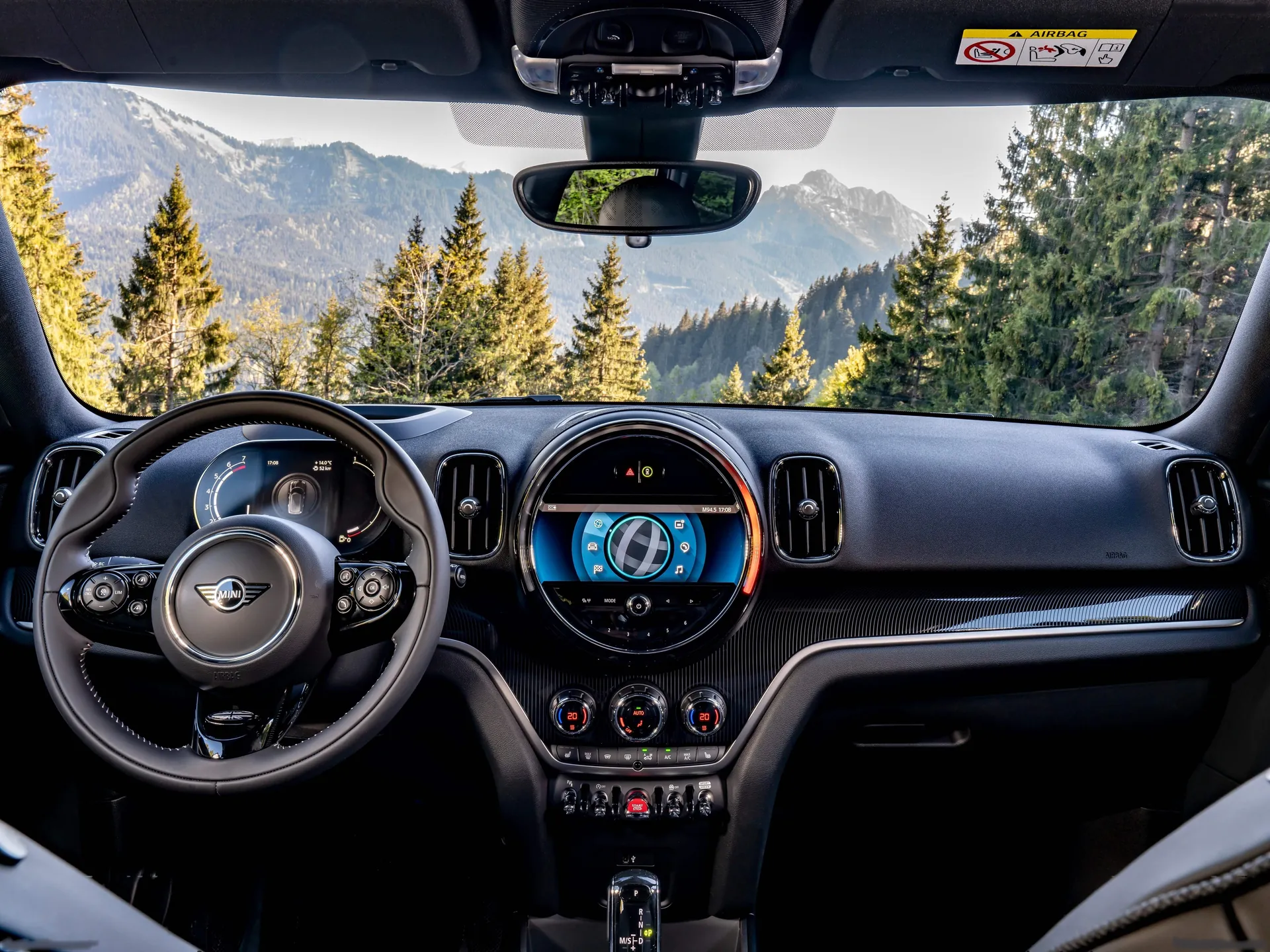 Mini Countryman (2021) – interiér