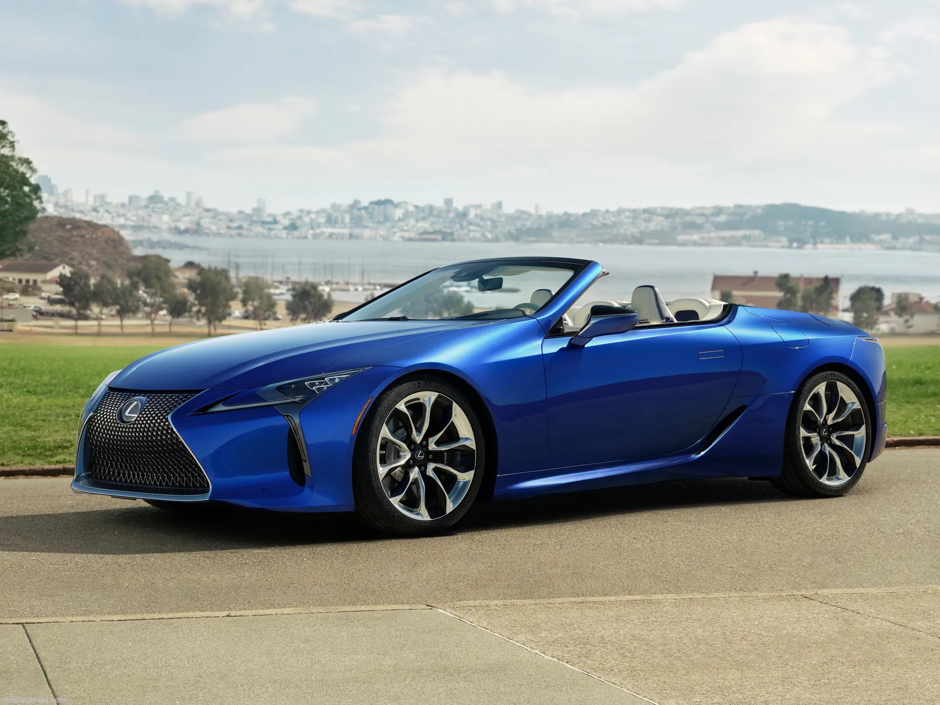 Lexus LC 500 Convertible (2021)