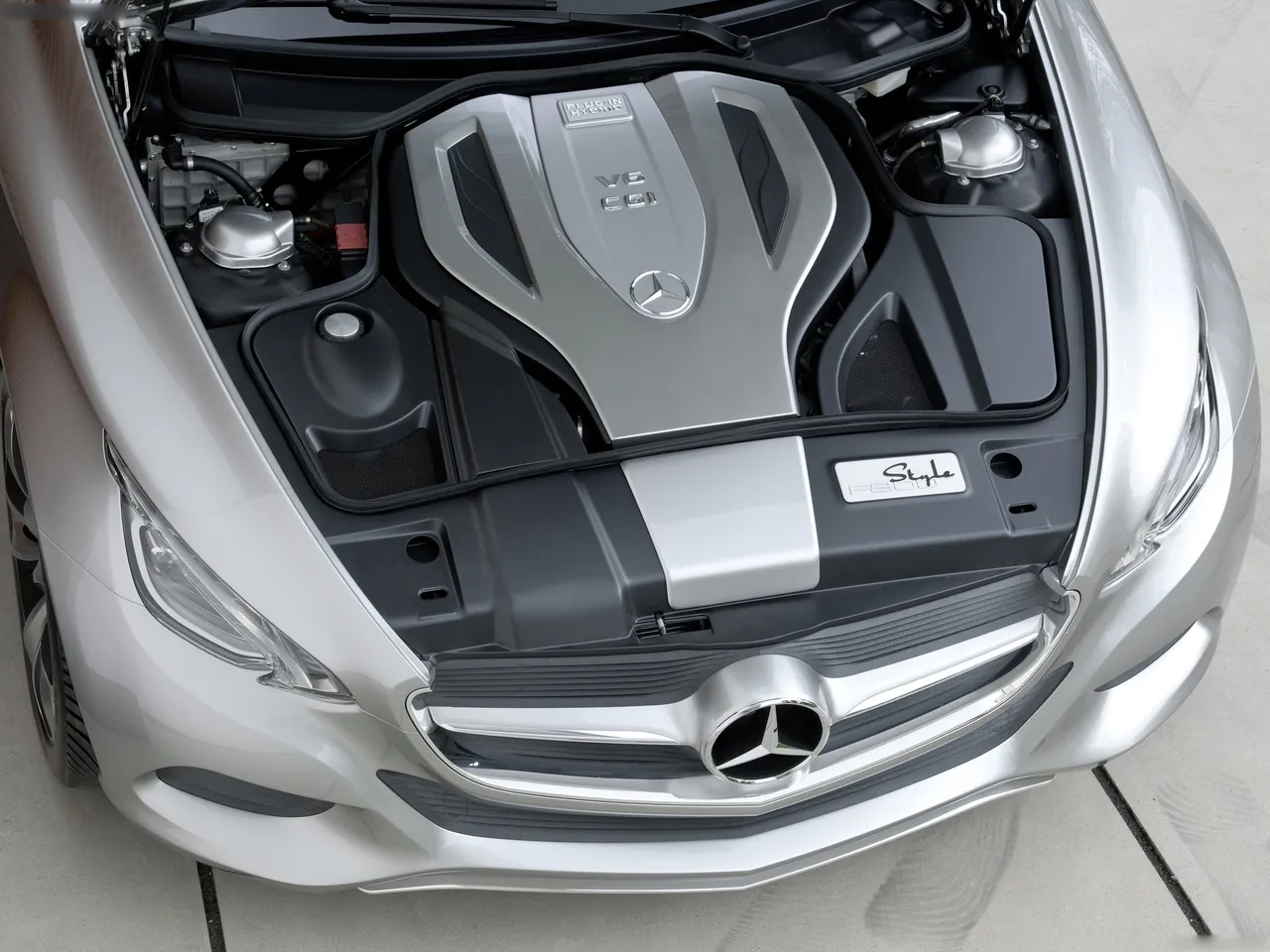 Mercedes-Benz F800 Style Concept (2010) - Engine Bay