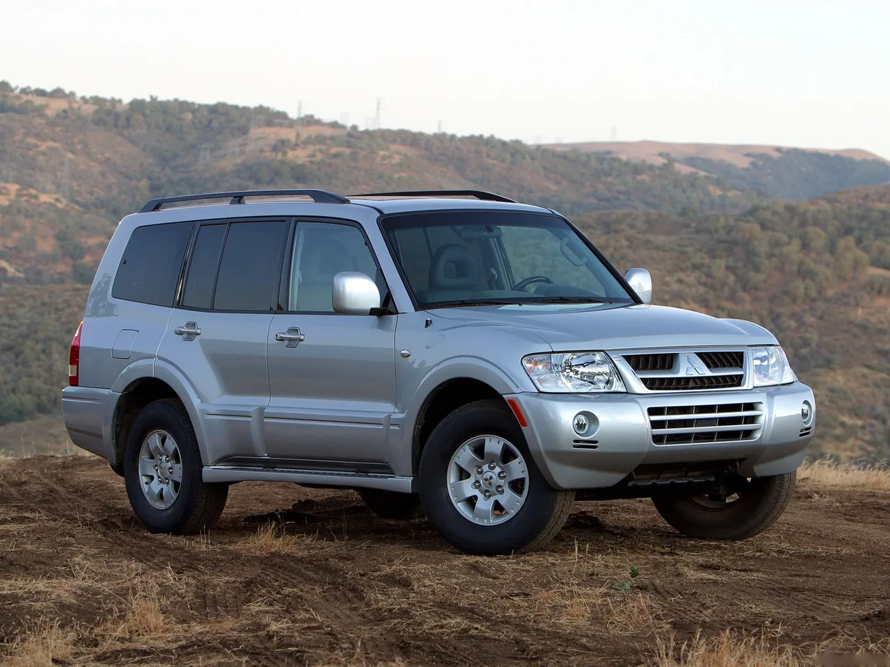 Mitsubishi Montero (2004)