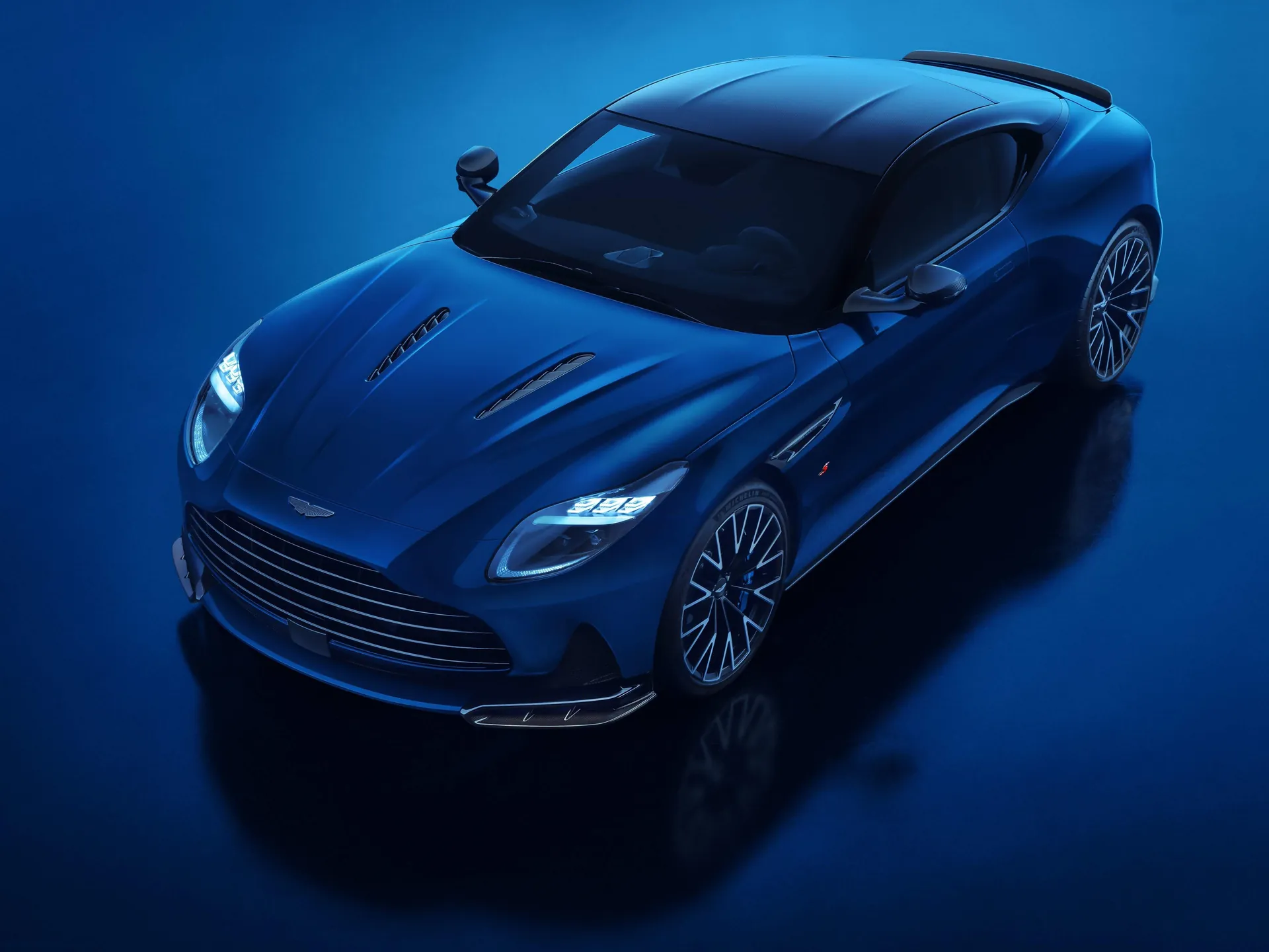 Aston Martin DB12 S (2026)
