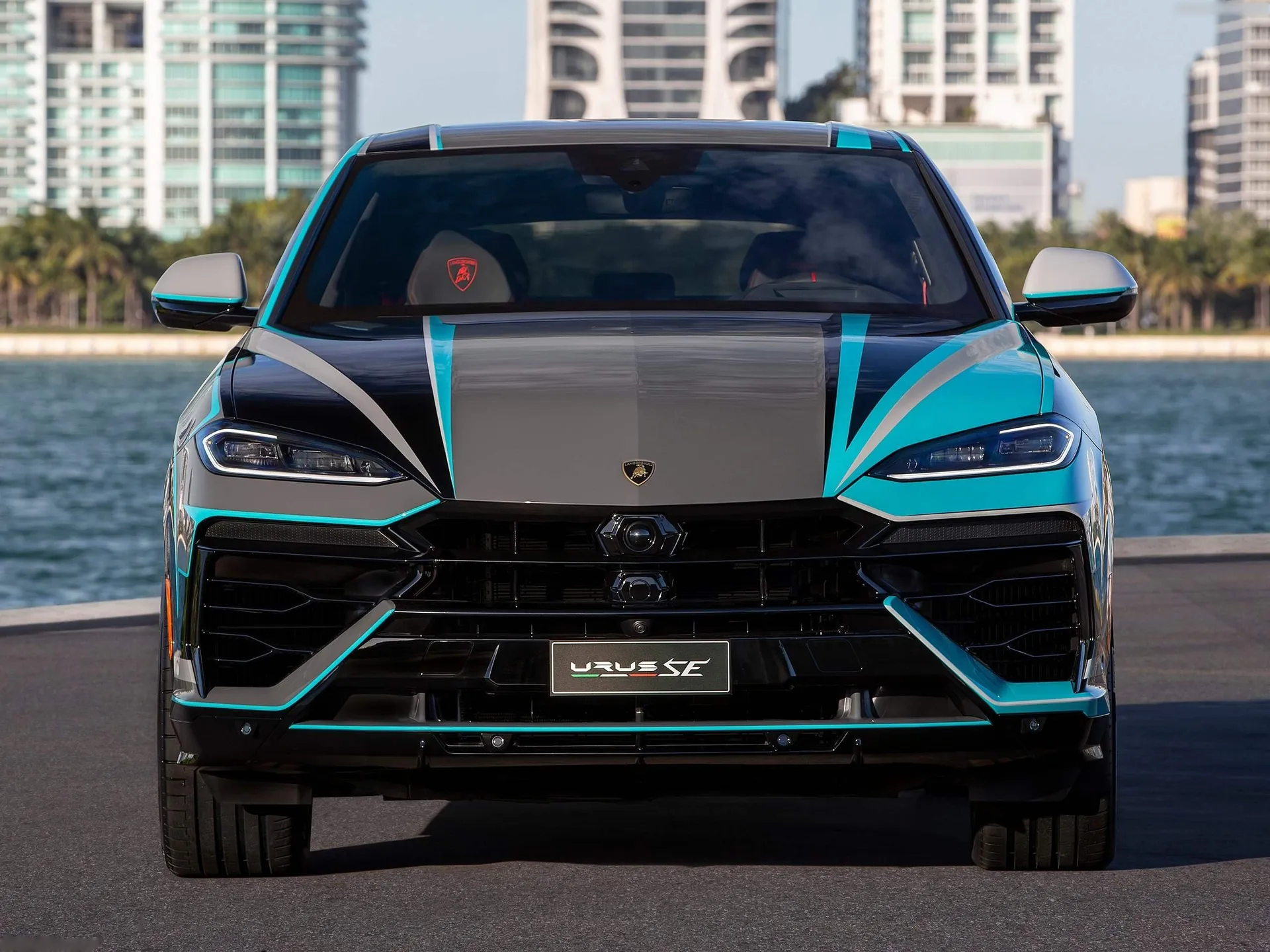 Lamborghini Urus SE Miami Art Basel (2024) – zepředu
