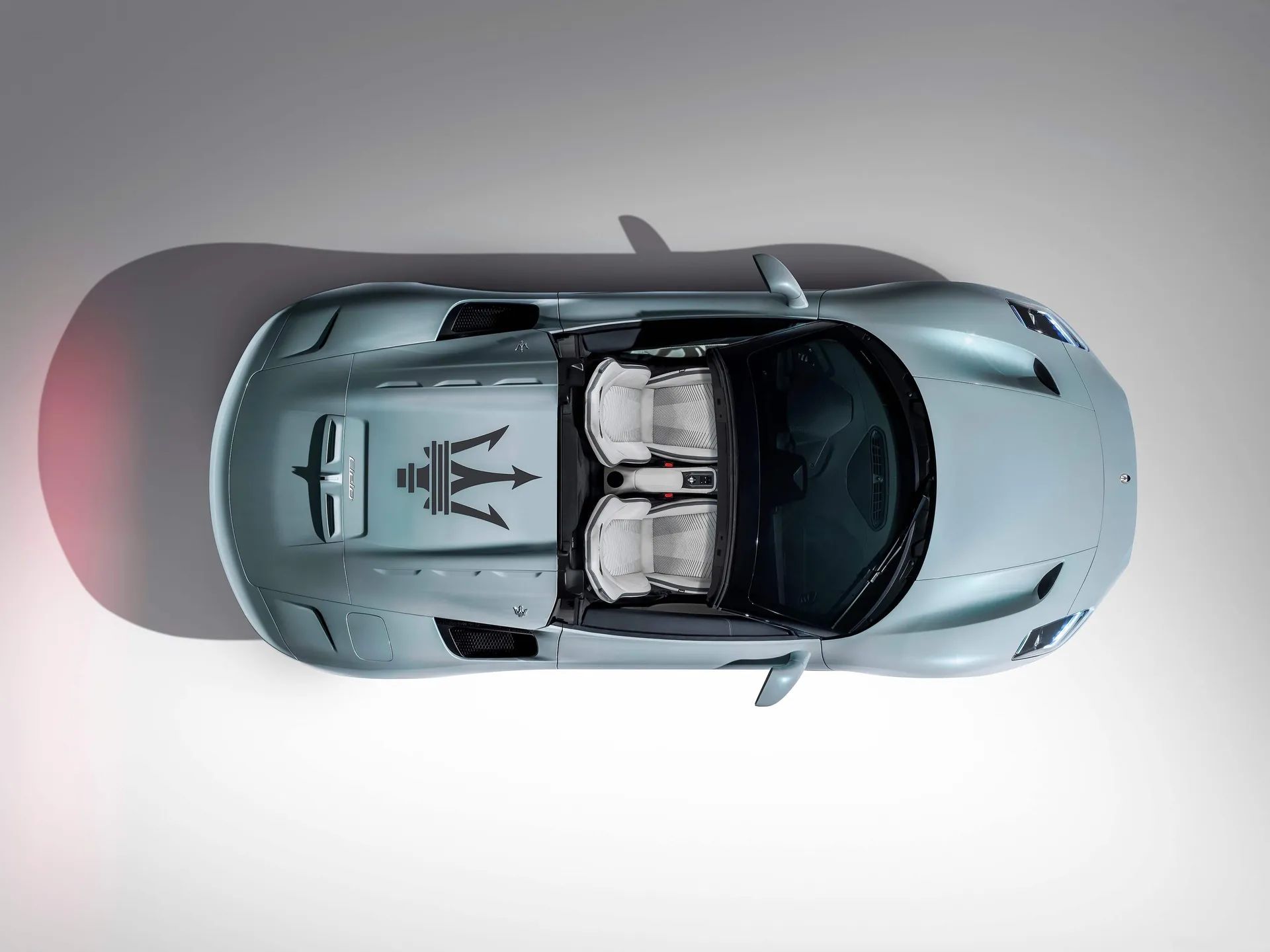 Maserati MC20 Cielo (2023) – pohled shora