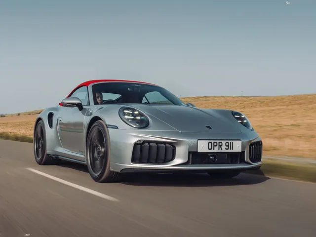 Porsche 911 Turbo S Cabriolet [UK] (2026)