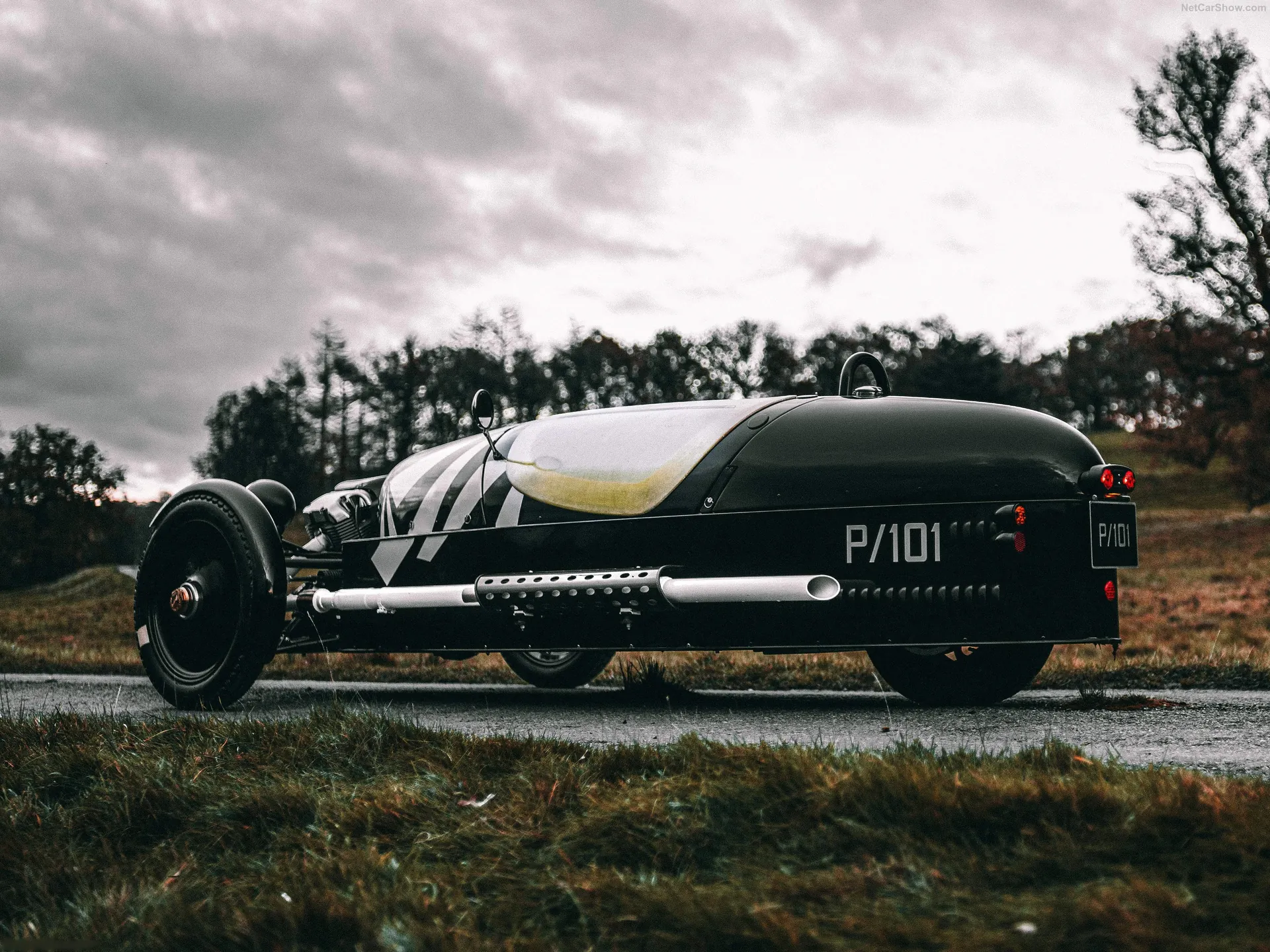 Morgan 3 Wheeler P101 Edition (2021) – zadní tříčtvrteční pohled