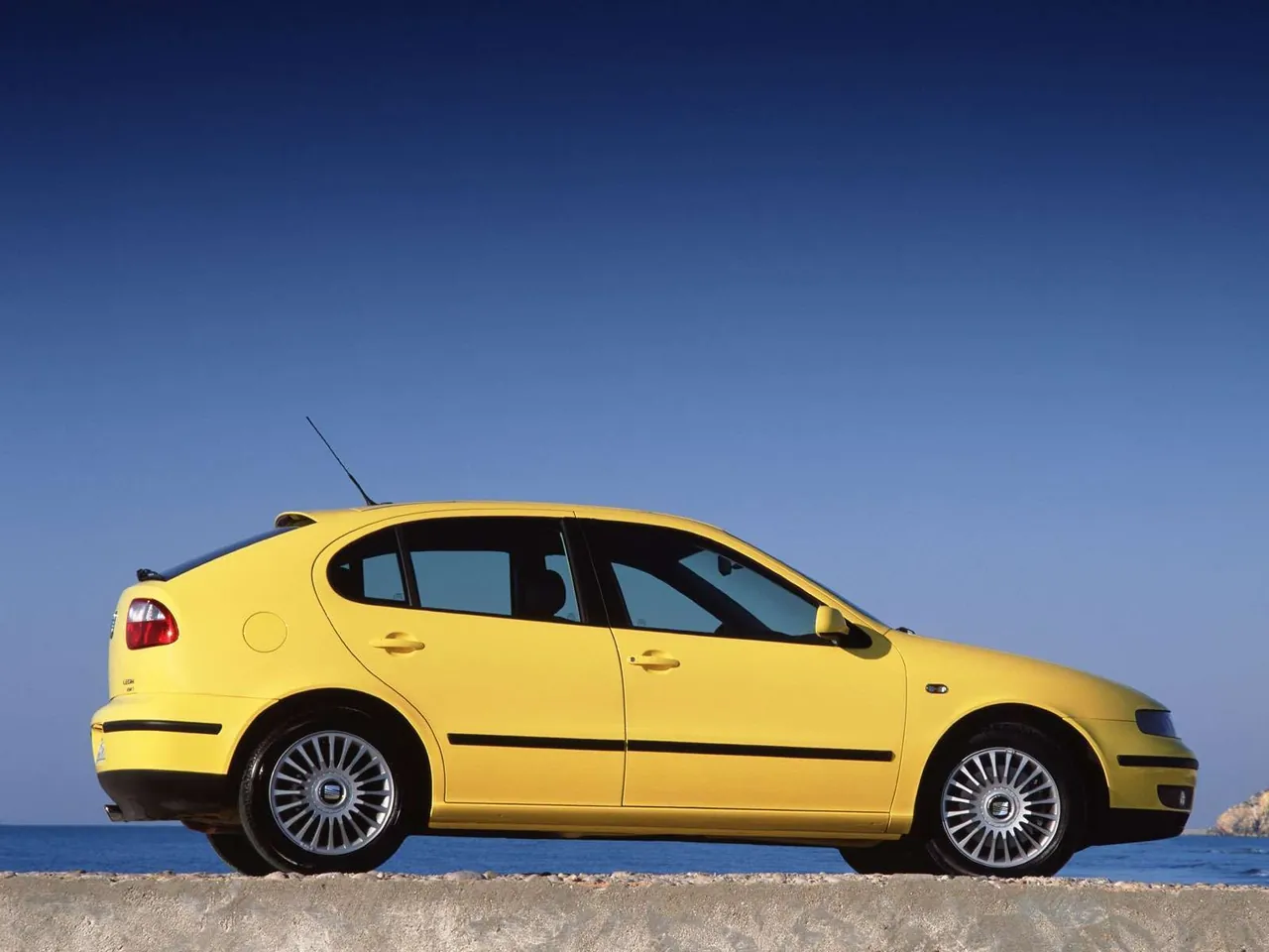 Seat Leon (1999) – boční profil