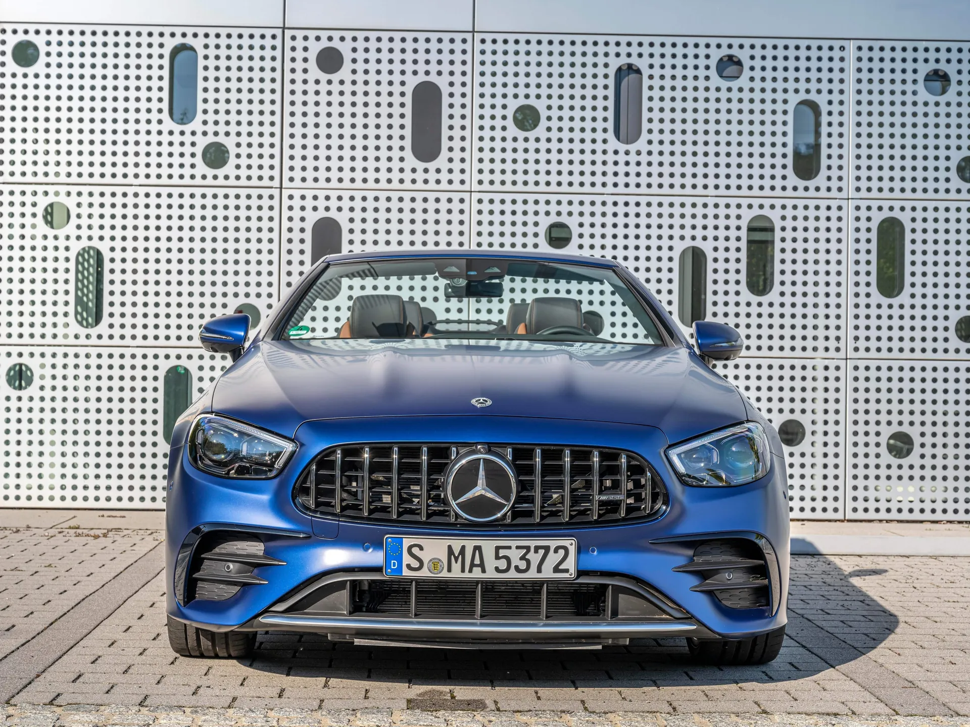 Mercedes-Benz E53 AMG Cabriolet (2021) – zepředu