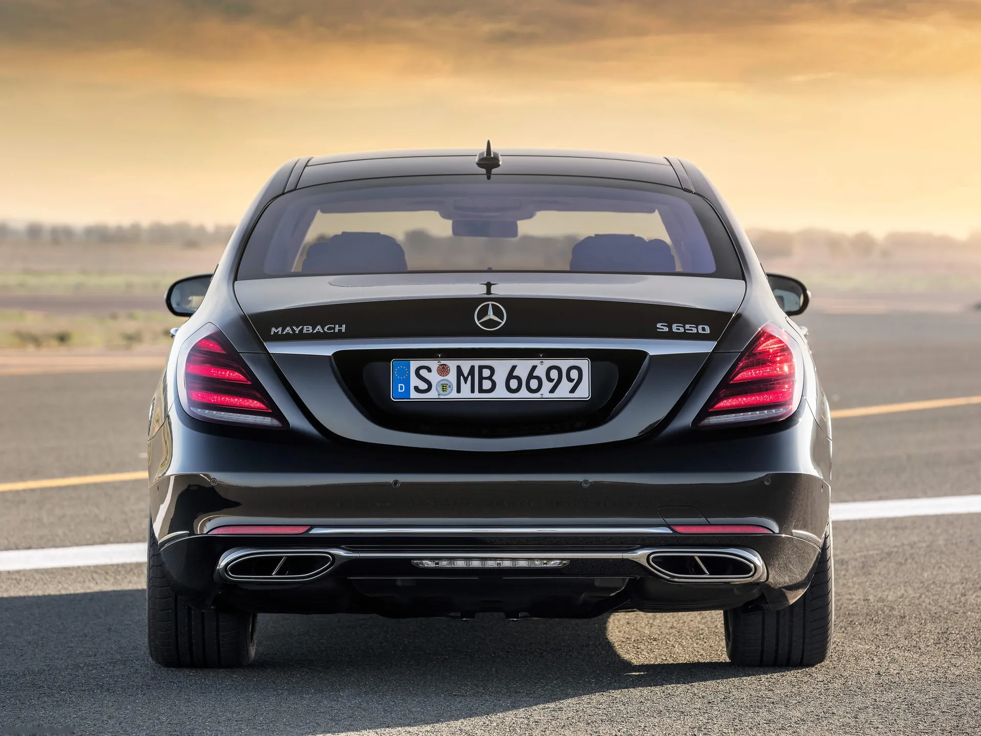 Mercedes-Benz S-Class Maybach (2018) - Rear