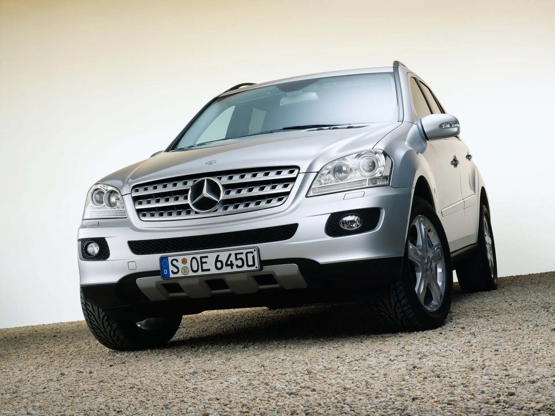 Mercedes-Benz ML350 (2006)