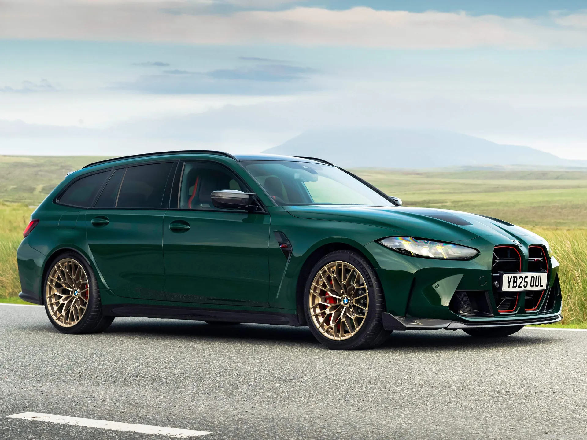 BMW M3 CS Touring [UK] (2025)