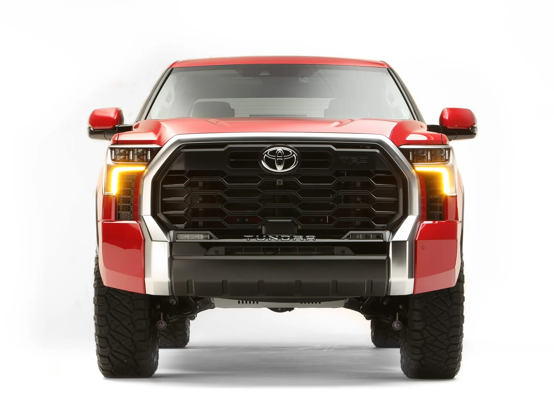 Toyota Tundra Lifted SEMA Concept (2021) – zepředu