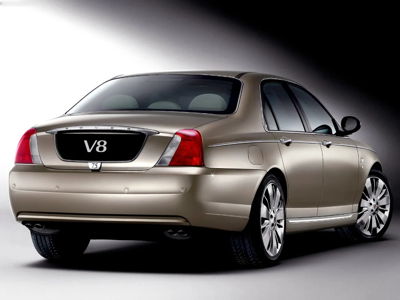 Rover 75 V8 (2004) – zadní tříčtvrteční pohled