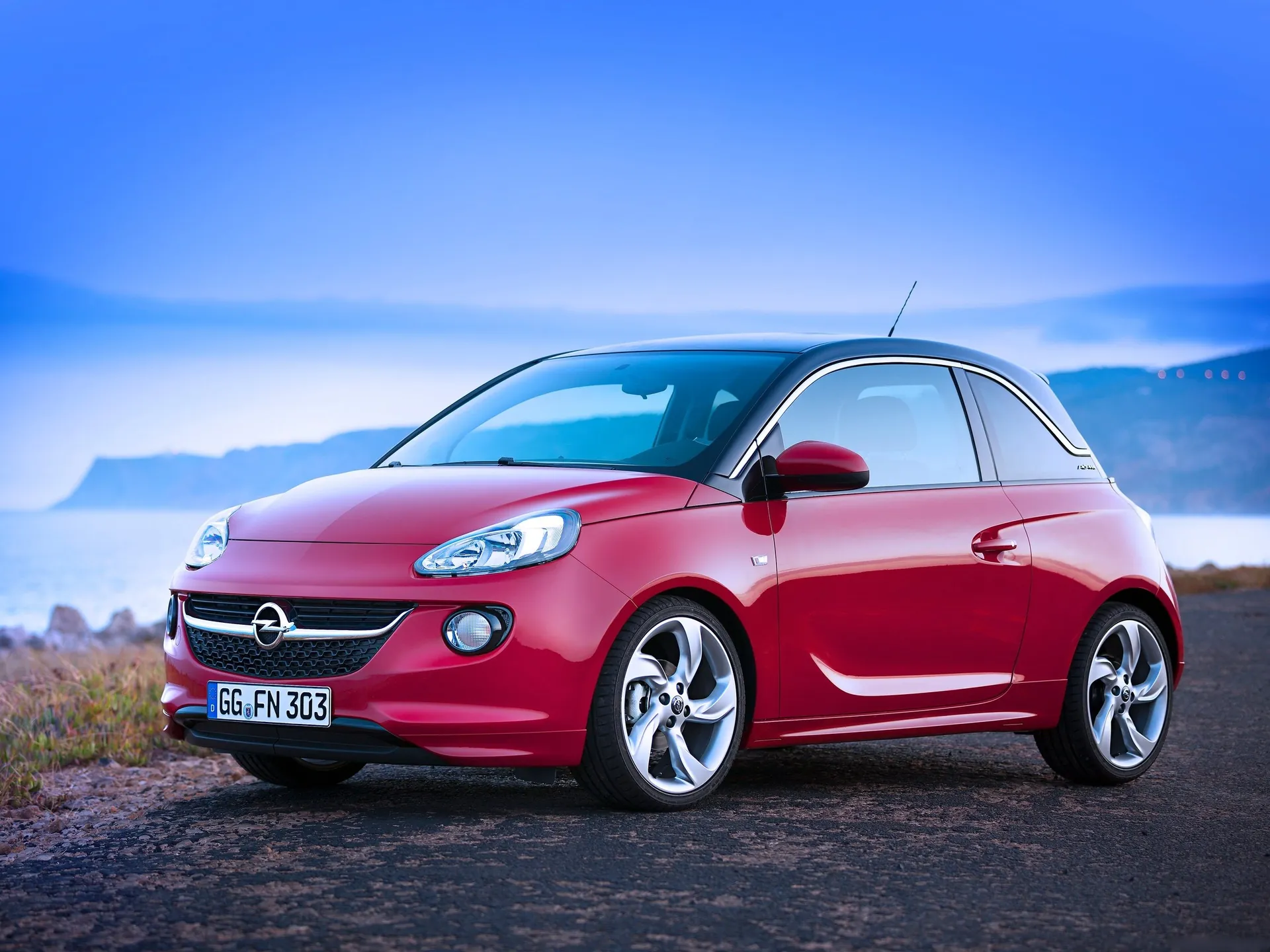 Opel Adam (2013)