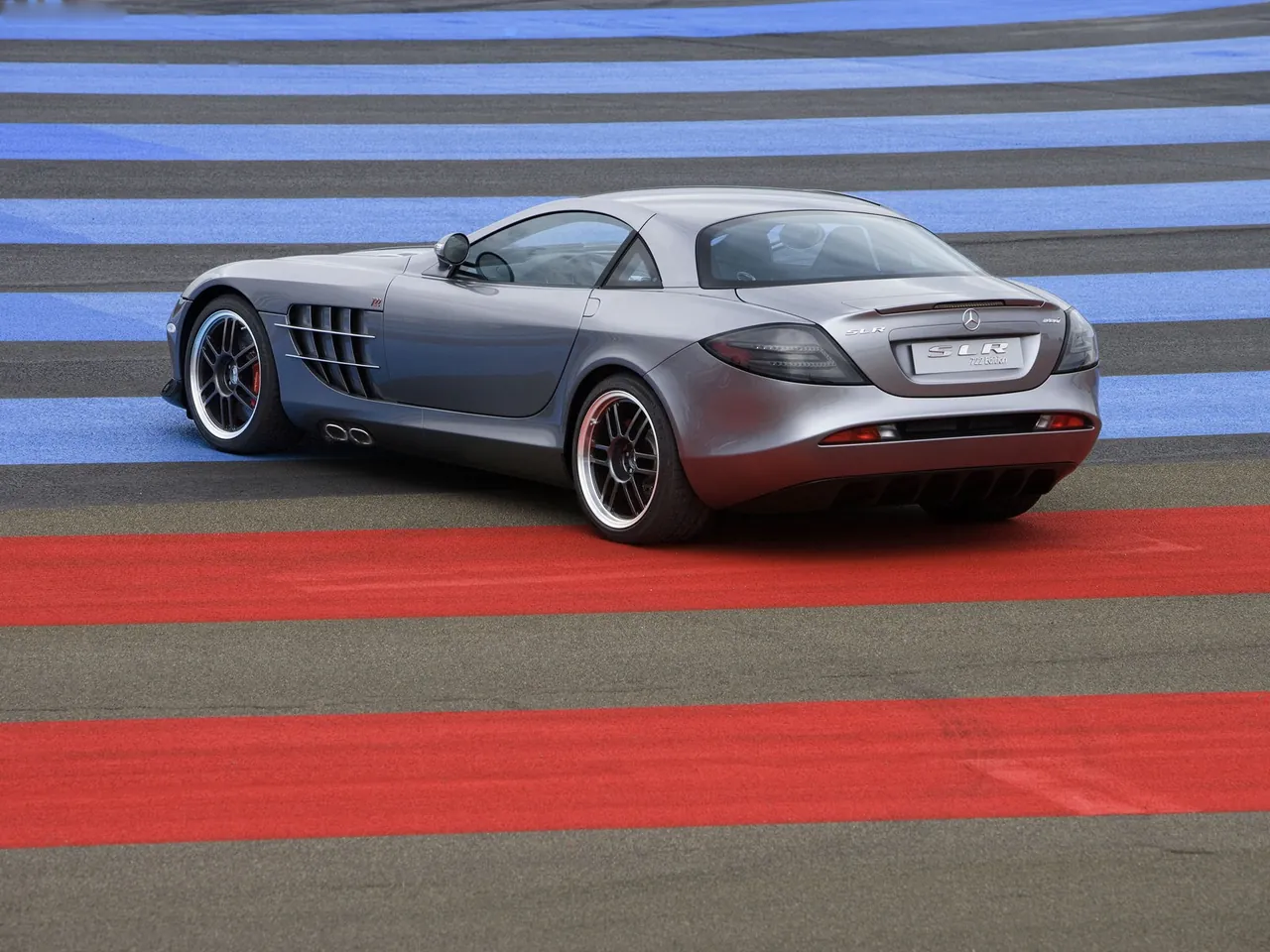Mercedes-Benz SLR 722 Edition (2007) - Rear Three-Quarter