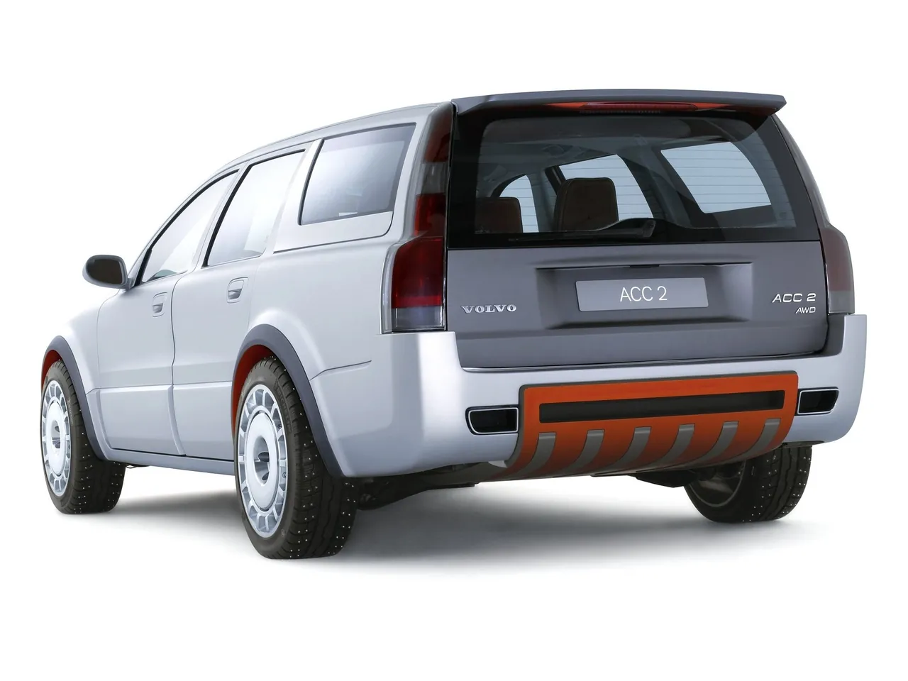 Volvo ACC 2 Concept (2002) – zadní tříčtvrteční pohled