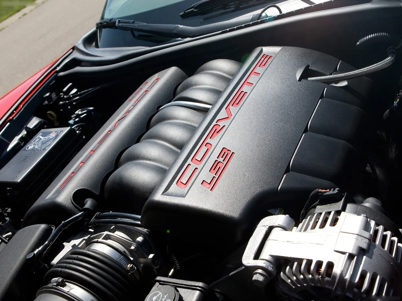 Chevrolet Corvette Grand Sport (2010) – motorový prostor