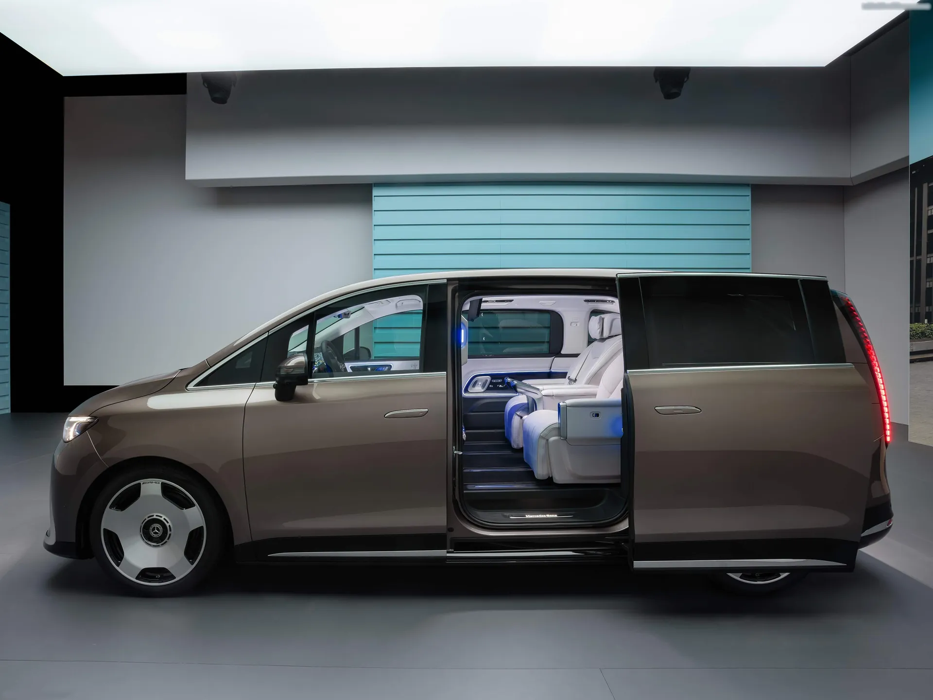Mercedes-Benz VLE (2027) – boční profil