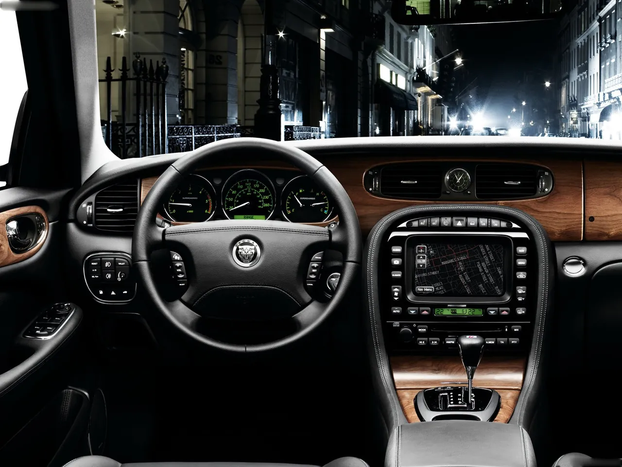 Jaguar XJ (2008) – interiér