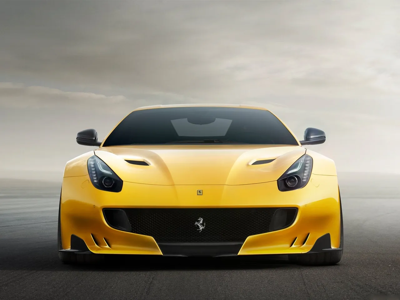 Ferrari F12tdf (2016) – zepředu