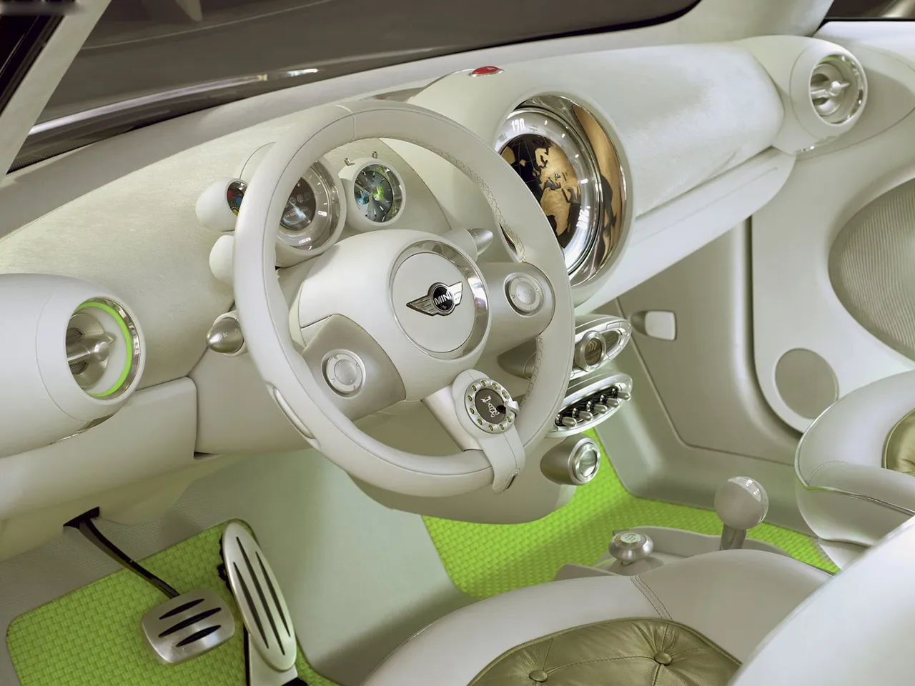 Mini Concept Tokyo (2005) – interiér
