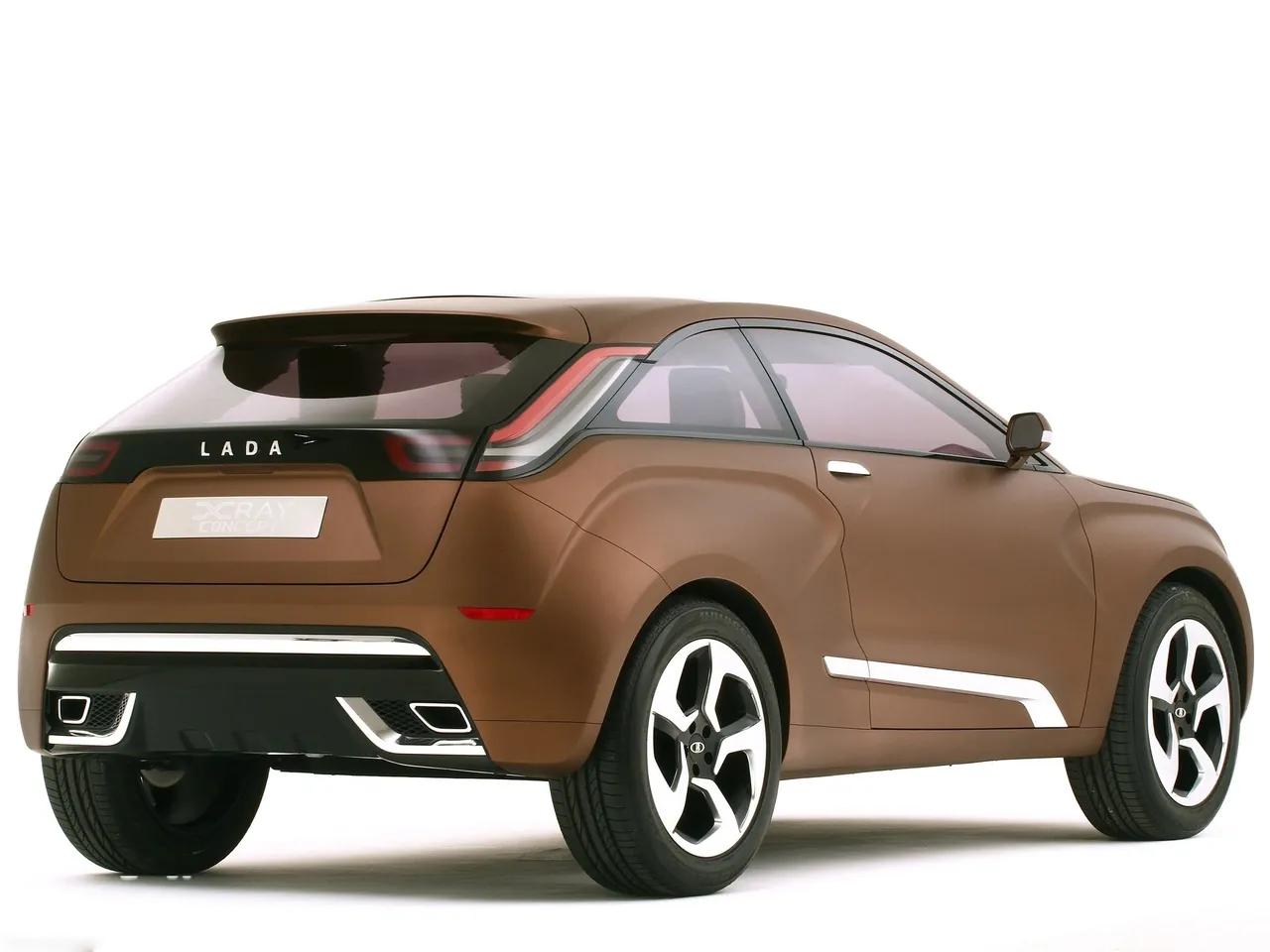 Lada XRay Concept (2012) – zadní tříčtvrteční pohled