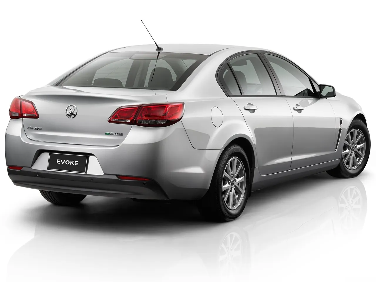 Holden VF Commodore (2014) – zadní tříčtvrteční pohled