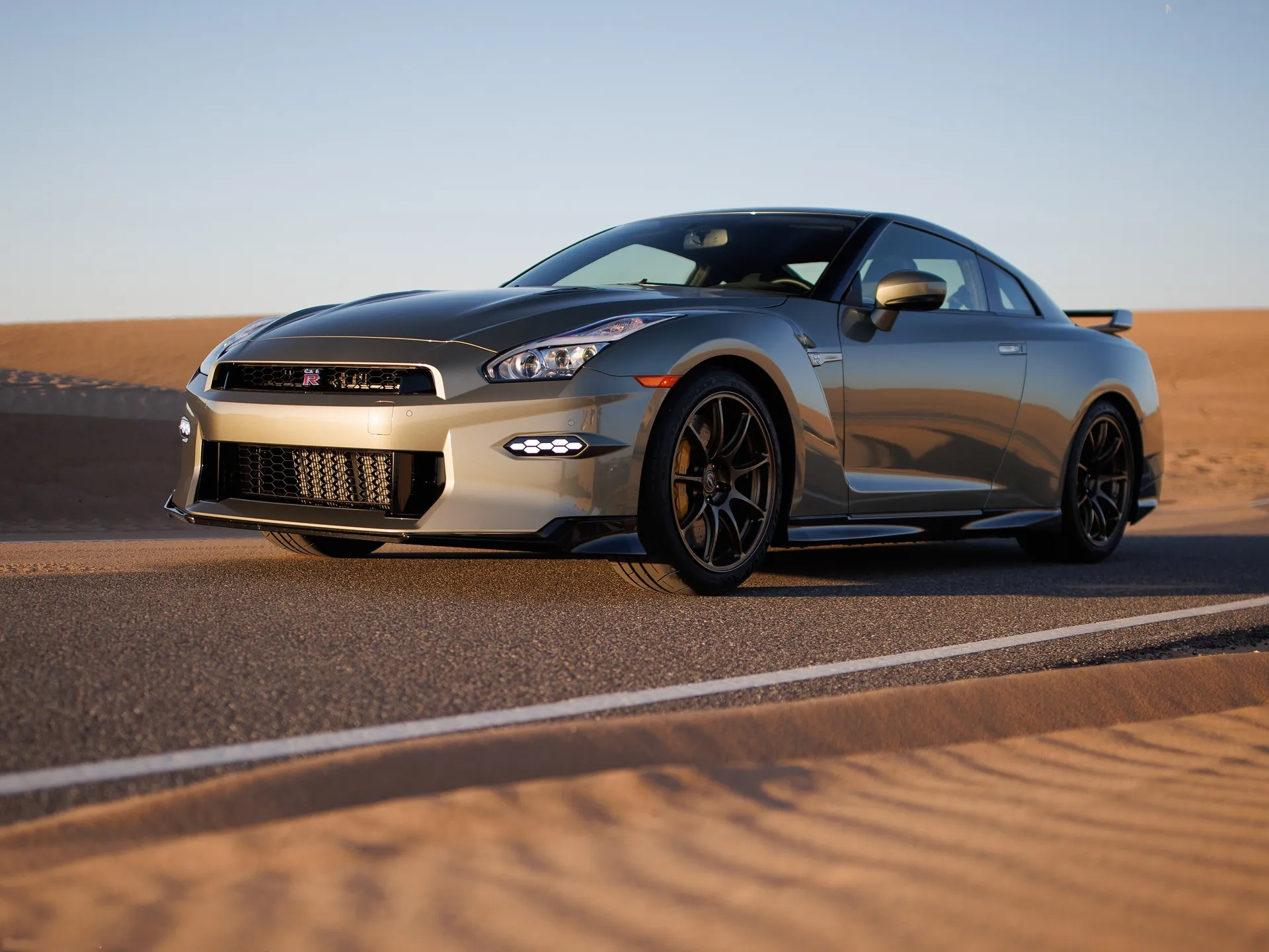Nissan GT-R (2024)
