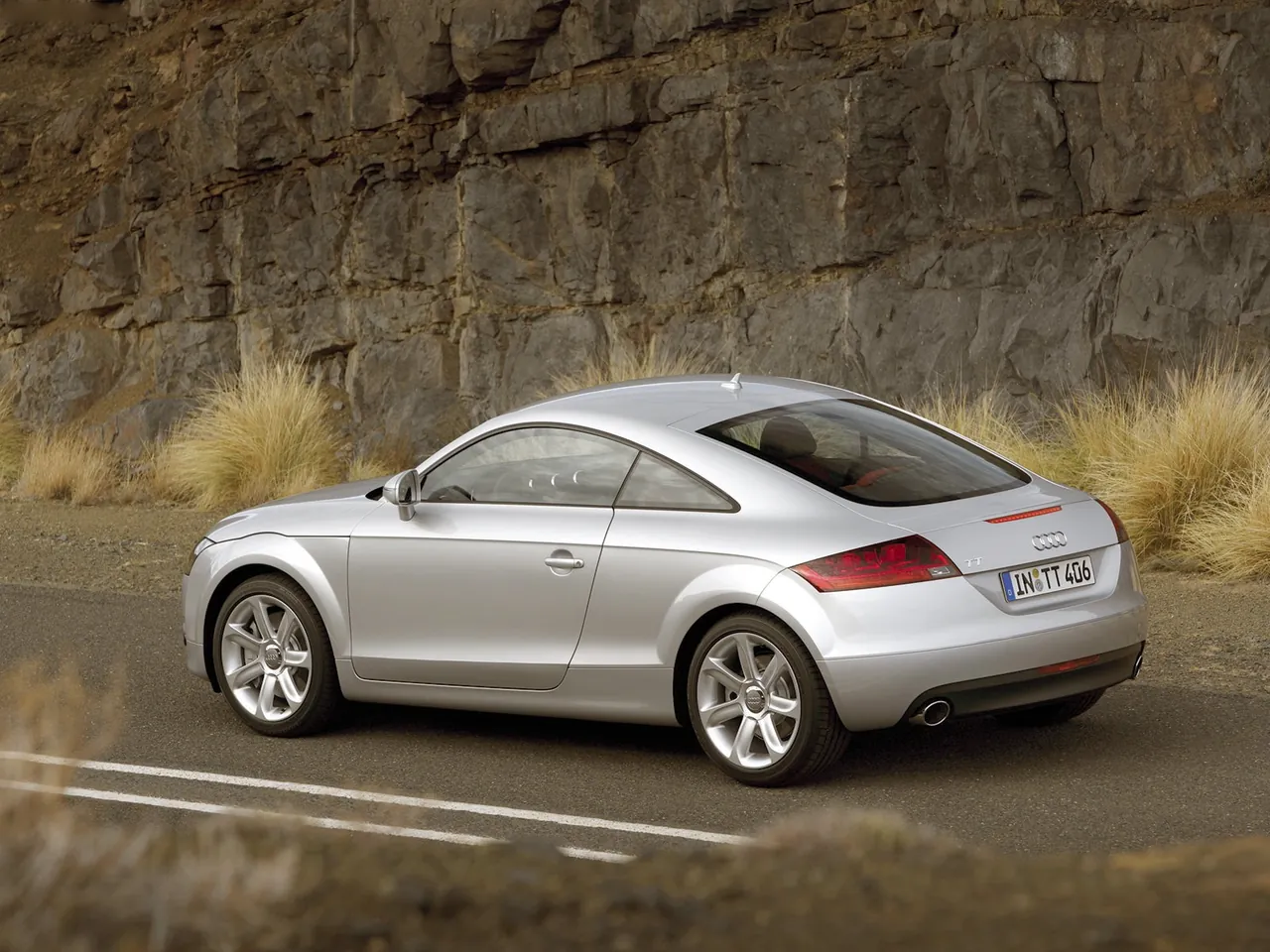 Audi TT Coupe (2007) – zadní tříčtvrteční pohled