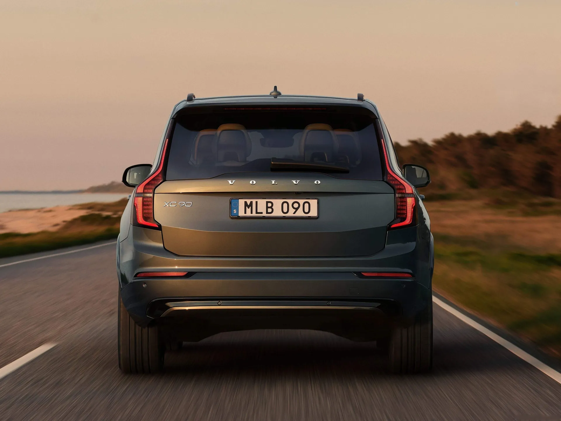 Volvo XC90 (2027) – zezadu