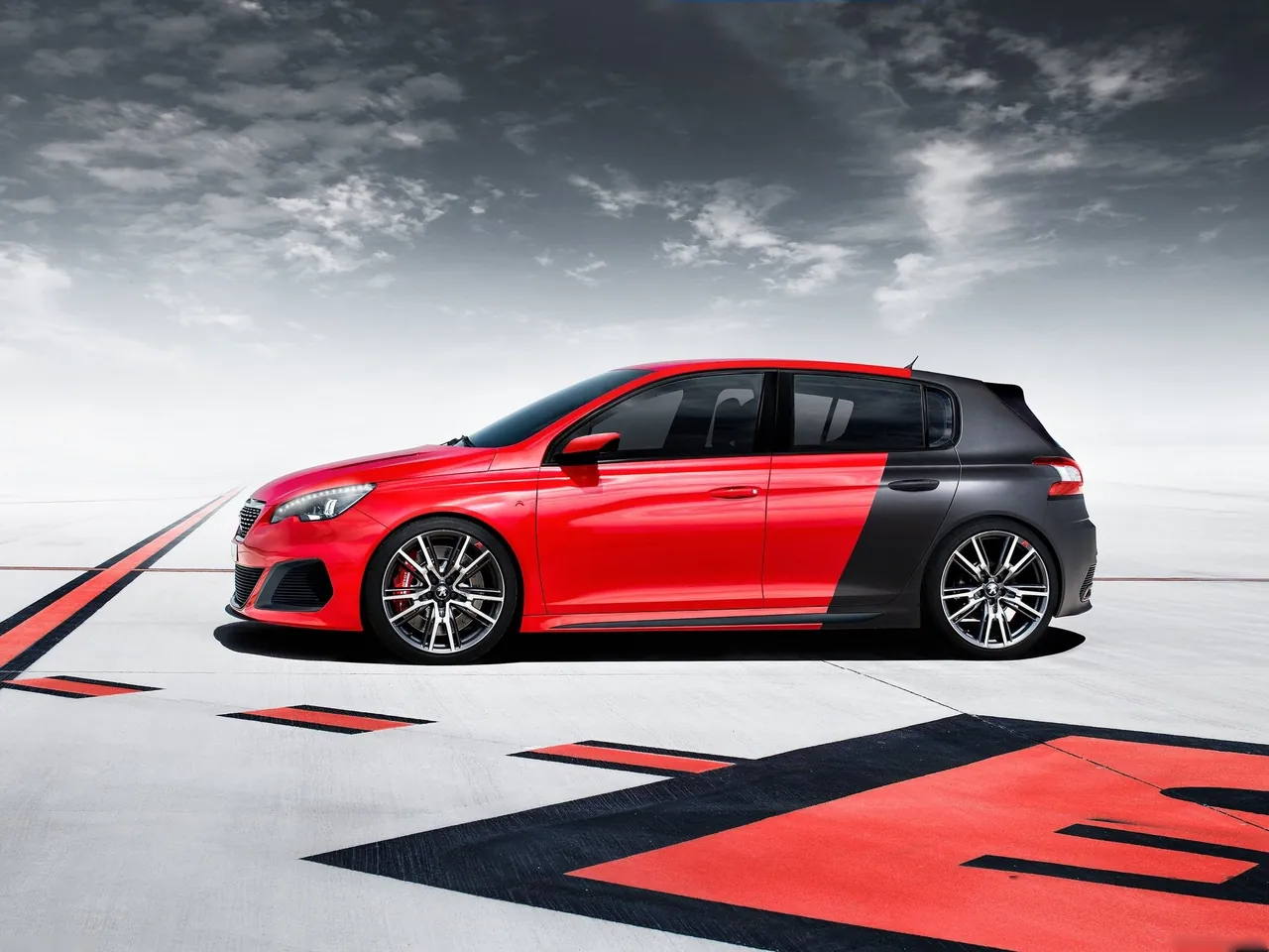 Peugeot 308 R Concept (2013) – boční profil