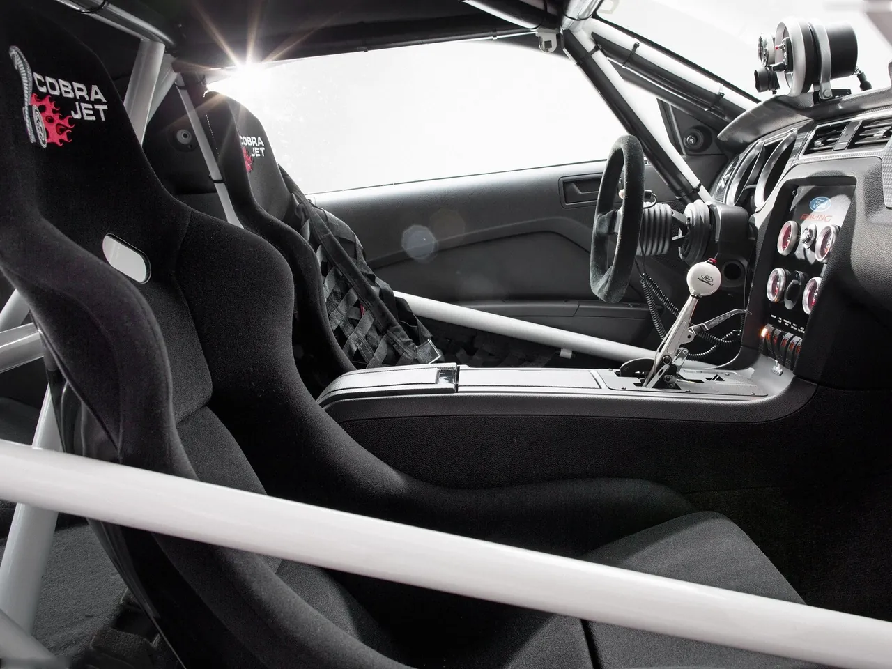 Ford Mustang Cobra Jet Twin-Turbo Concept (2012) – interiér
