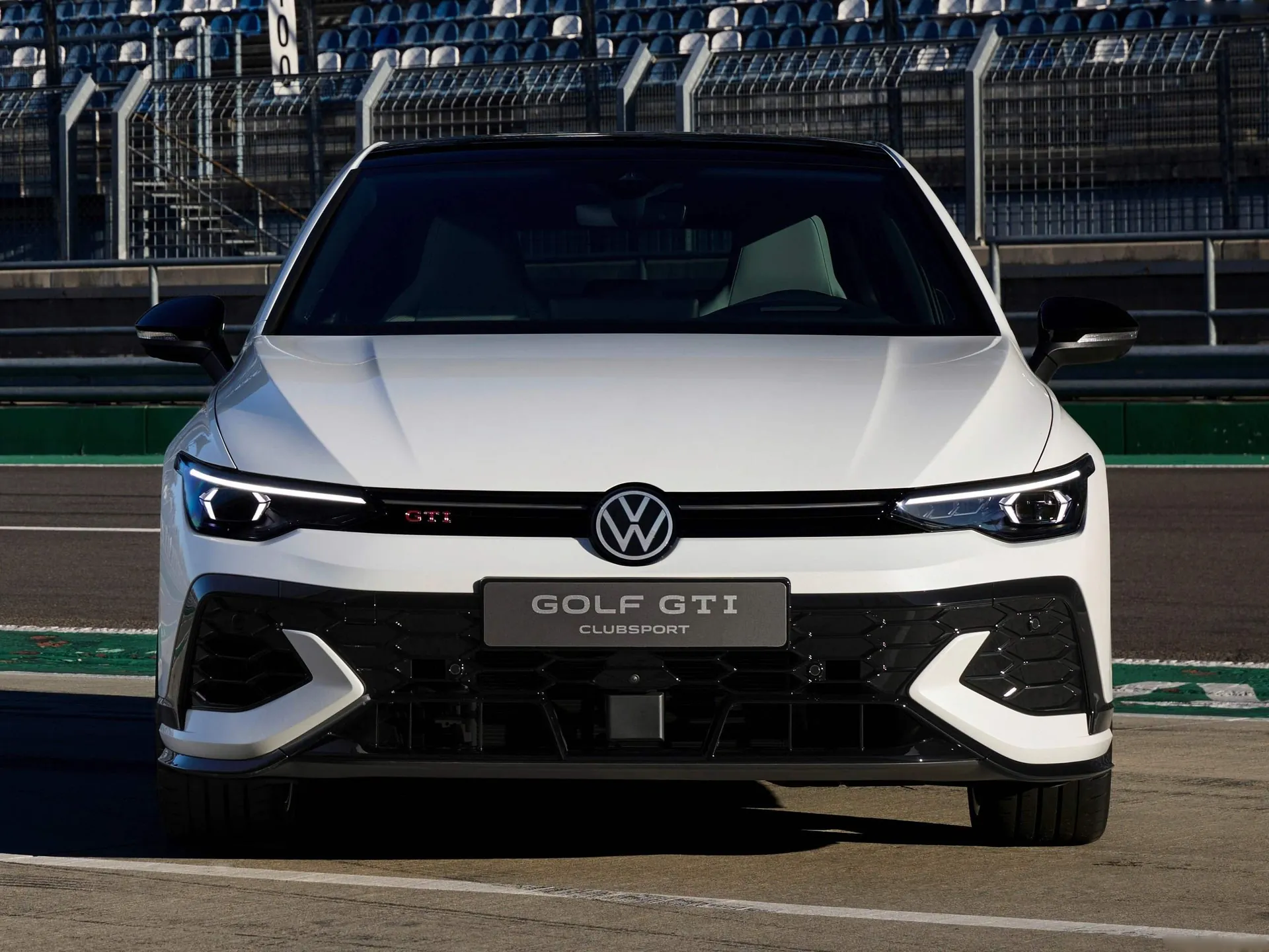 Volkswagen Golf GTI Clubsport (2025) – zepředu