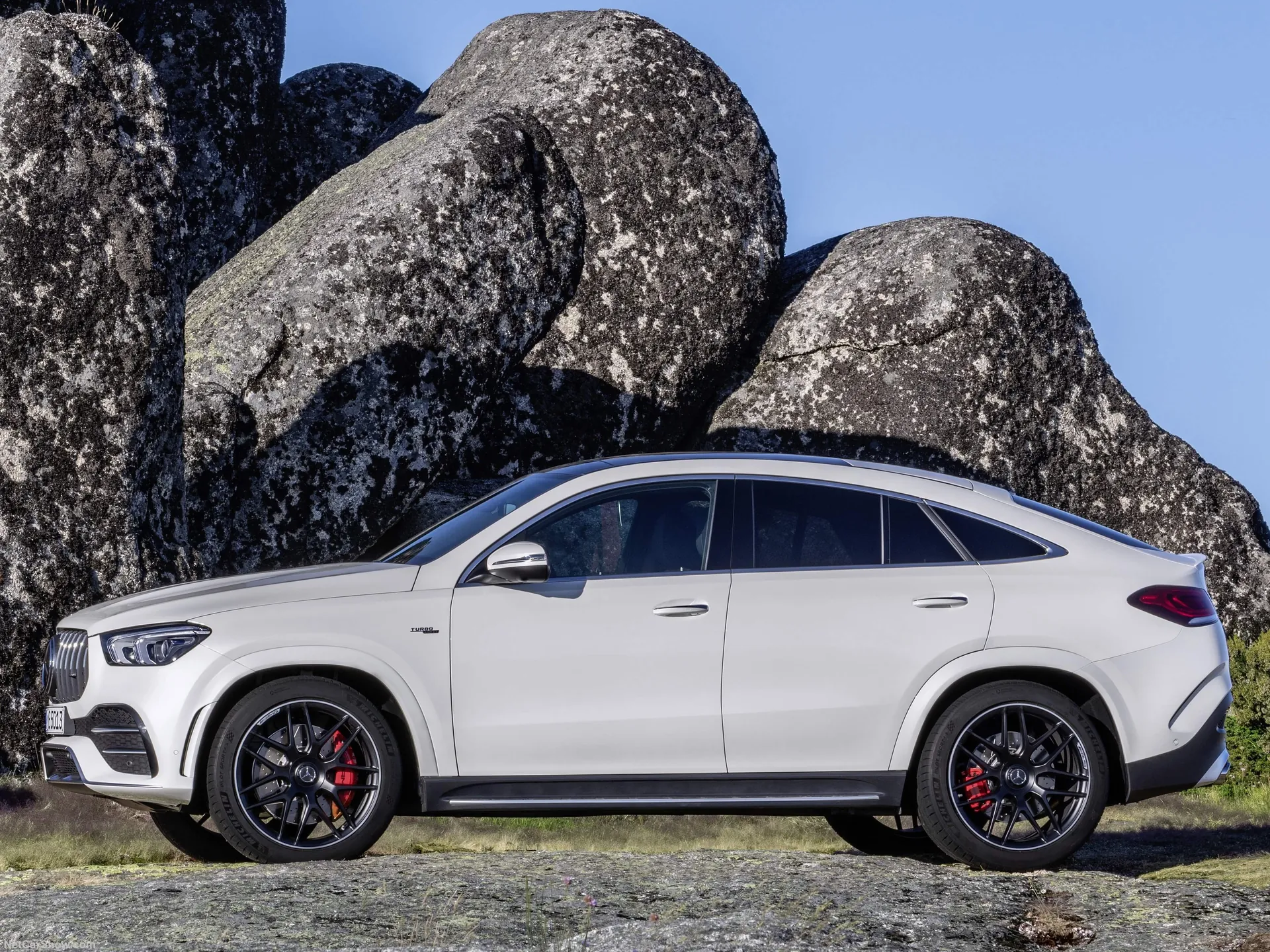 Mercedes-Benz GLE53 AMG 4Matic Coupe (2020) – boční profil