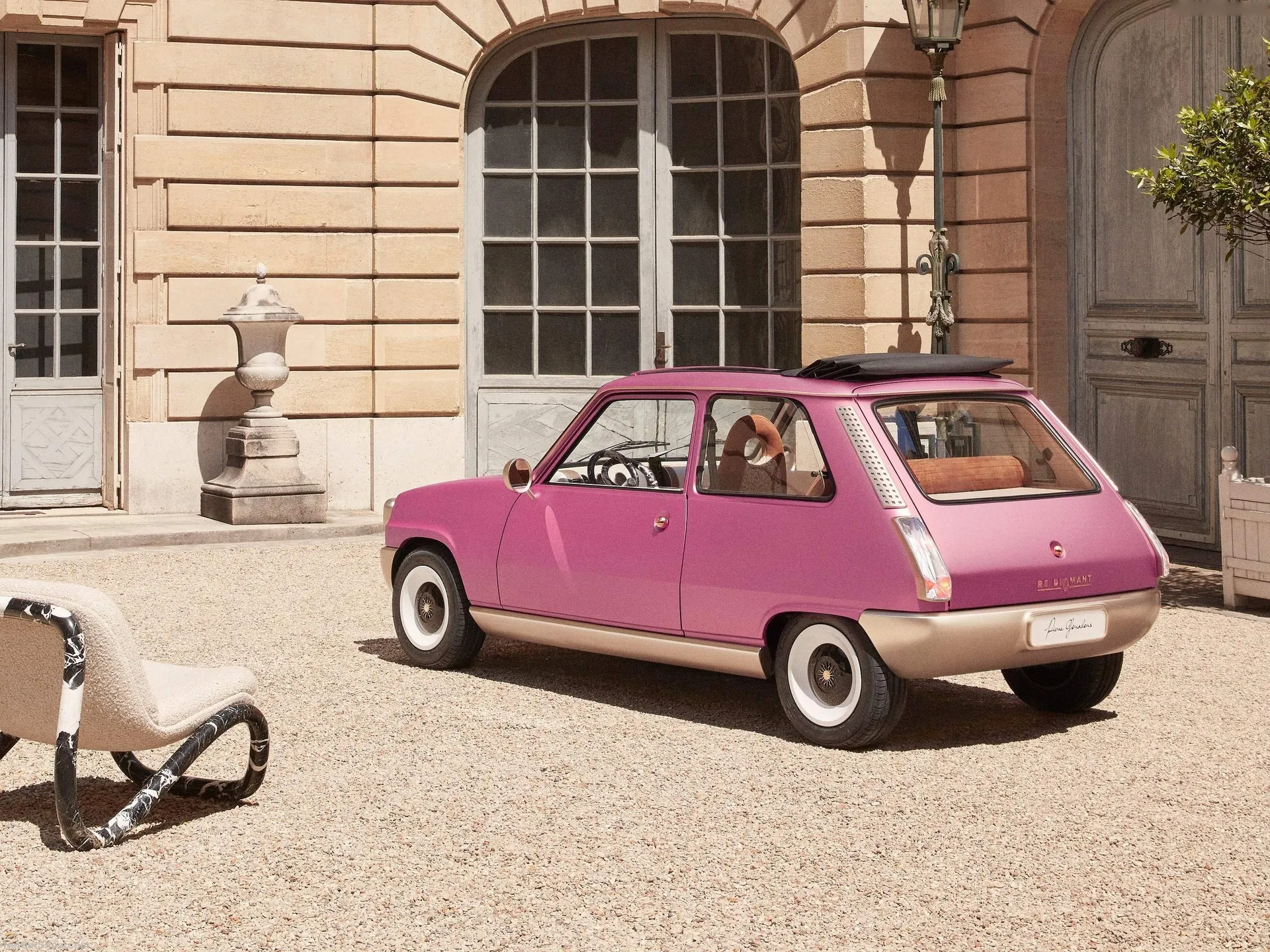 Renault 5 Diamant Concept (2022) – zadní tříčtvrteční pohled