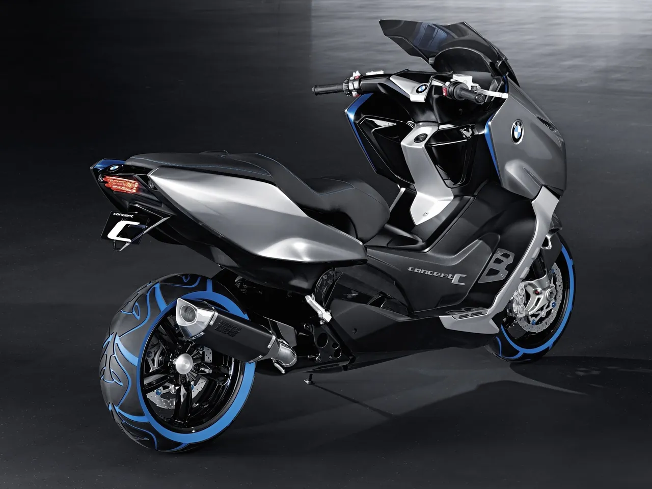 BMW Scooter C Concept (2010) – zadní tříčtvrteční pohled