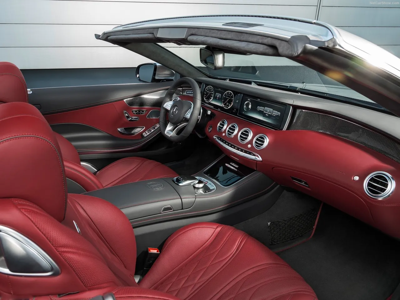 Mercedes-Benz S63 AMG 4Matic Cabriolet Edition 130 (2016) – interiér